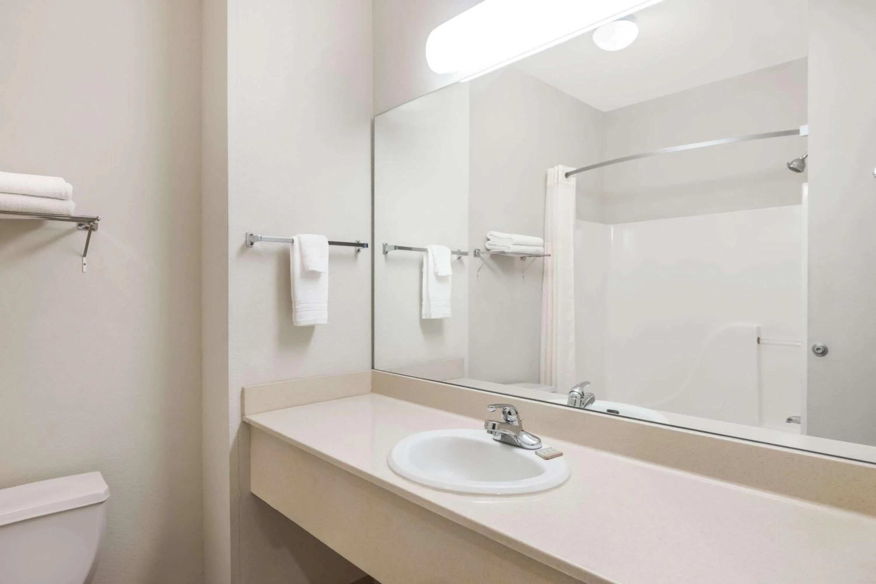 Bathroom in Super 8 by Wyndham Columbia East