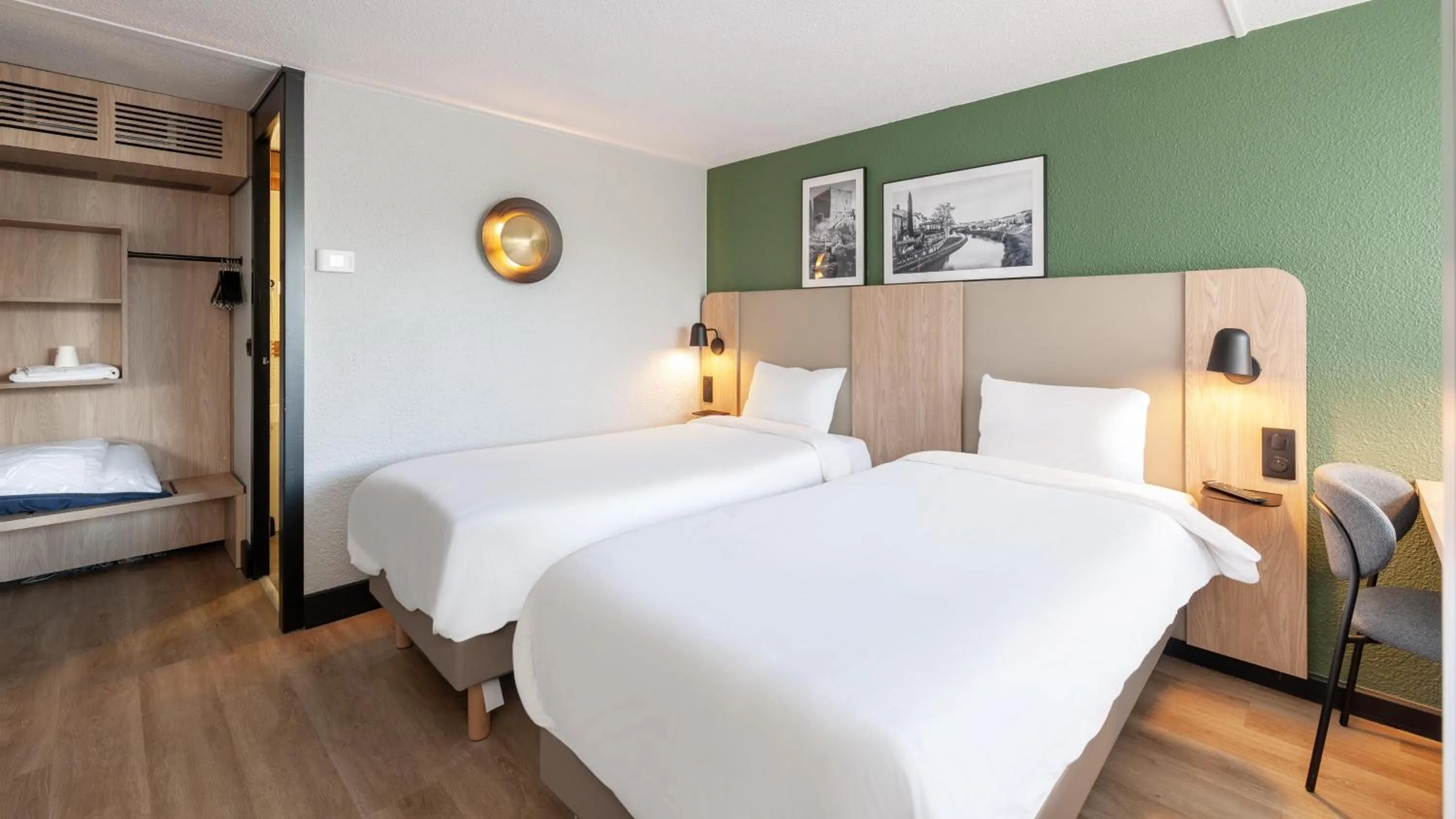 Photo of the whole room, Bed in Campanile NATURE - Mont de Marsan