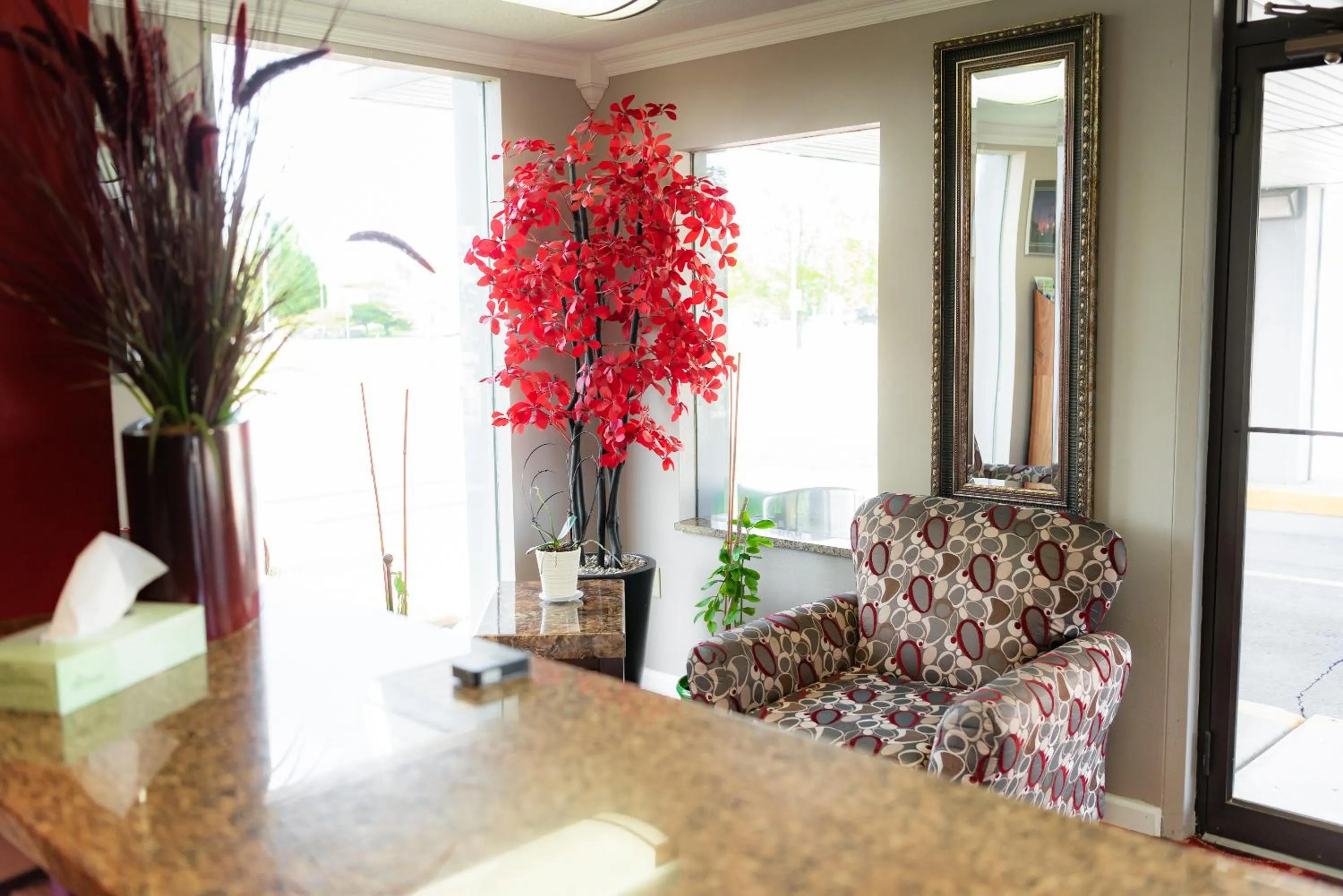 Spencer Inn & Suites