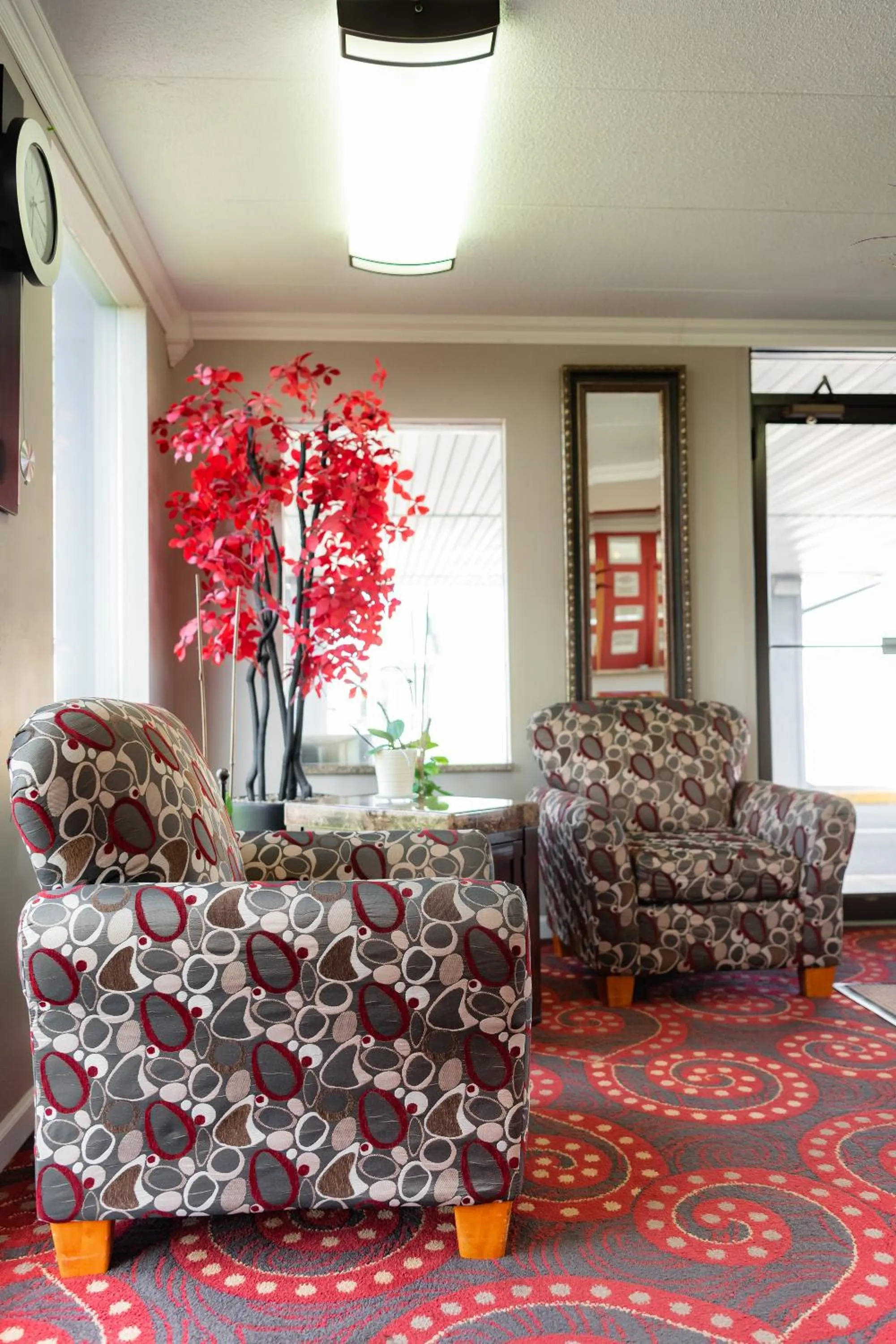 Spencer Inn & Suites