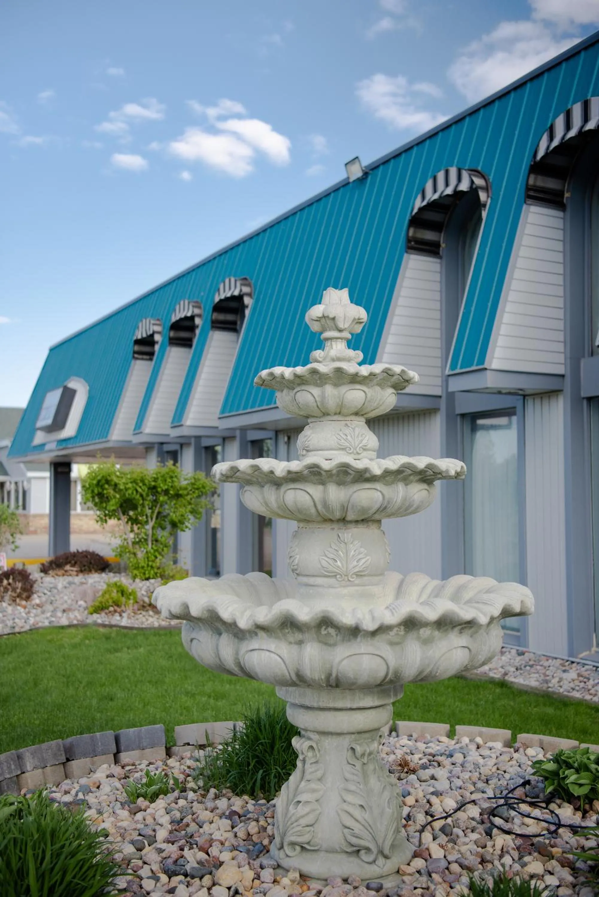 Spencer Inn & Suites