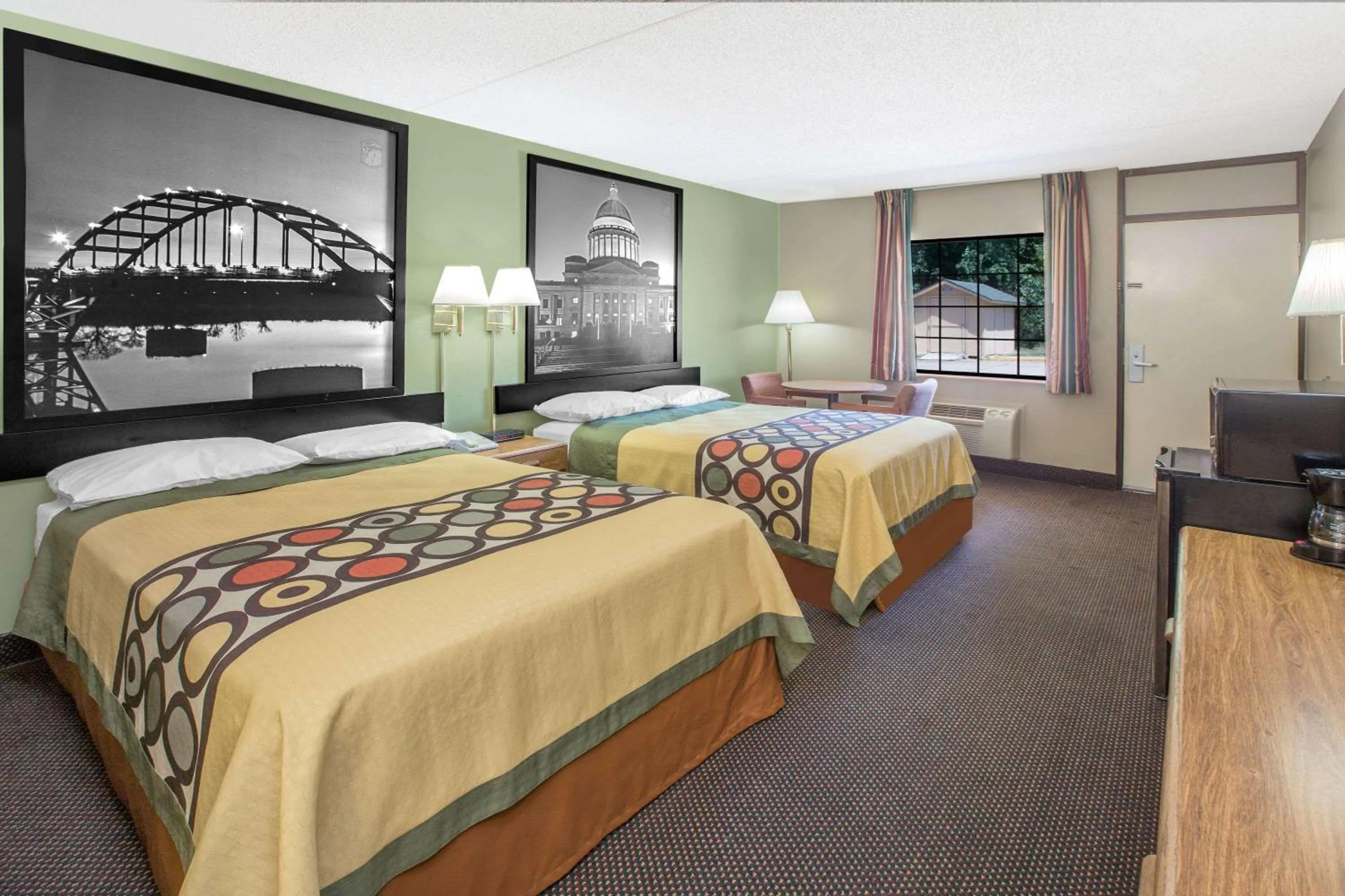 Photo of the whole room, Bed in Super 8 by Wyndham Clarksville AR