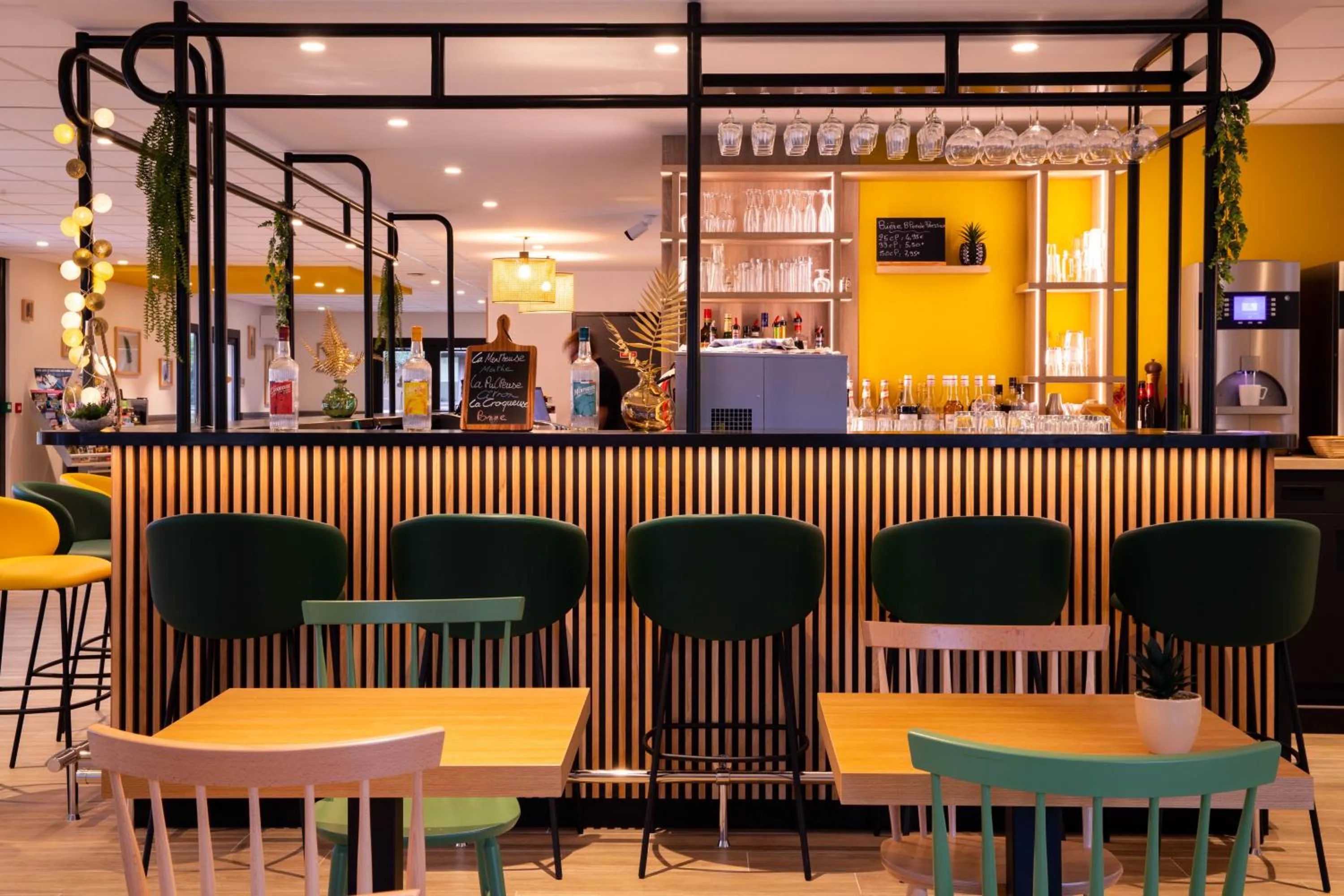 Restaurant/places to eat in Campanile Narbonne A9/A61