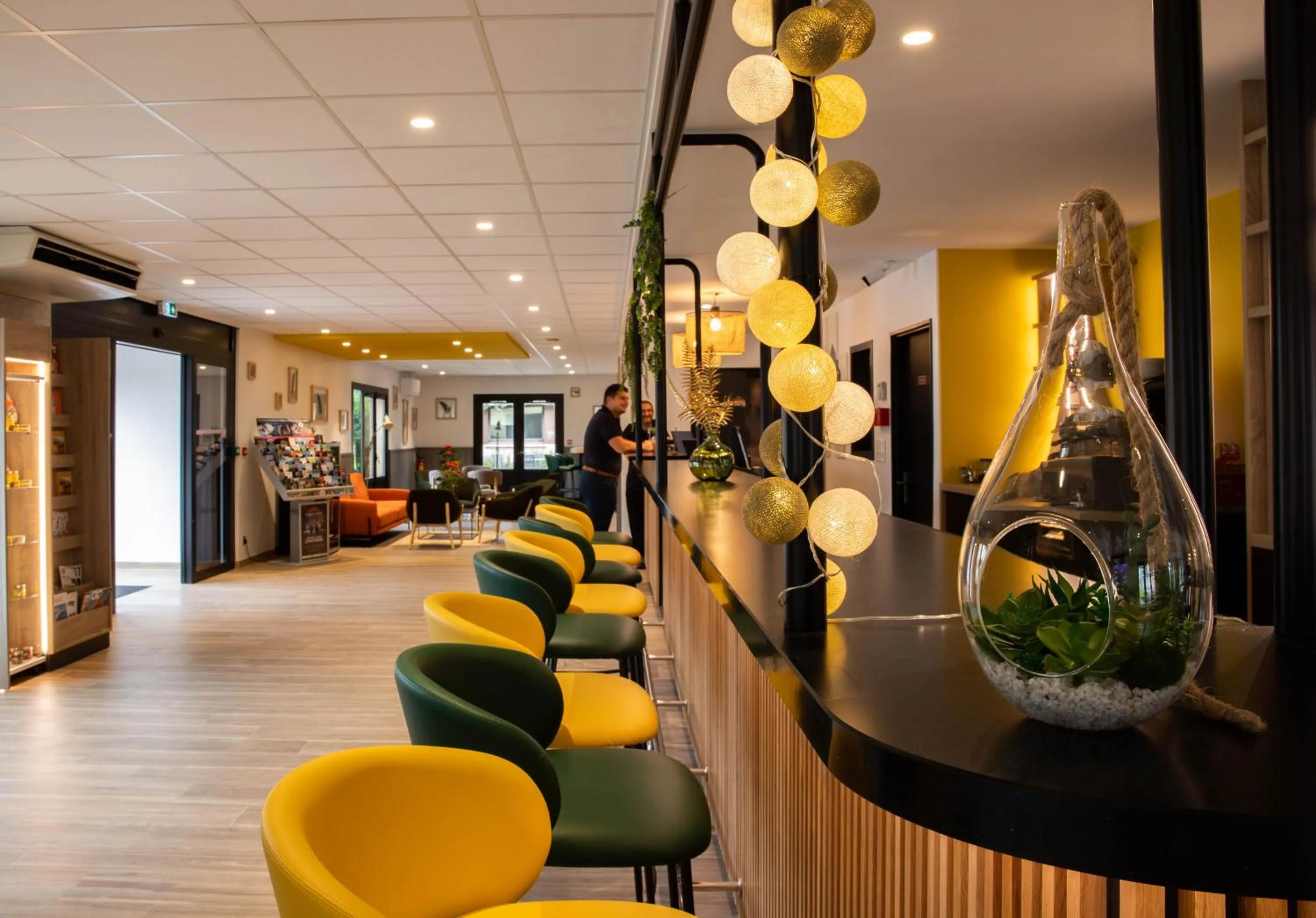 Lounge or bar in Campanile Narbonne A9/A61