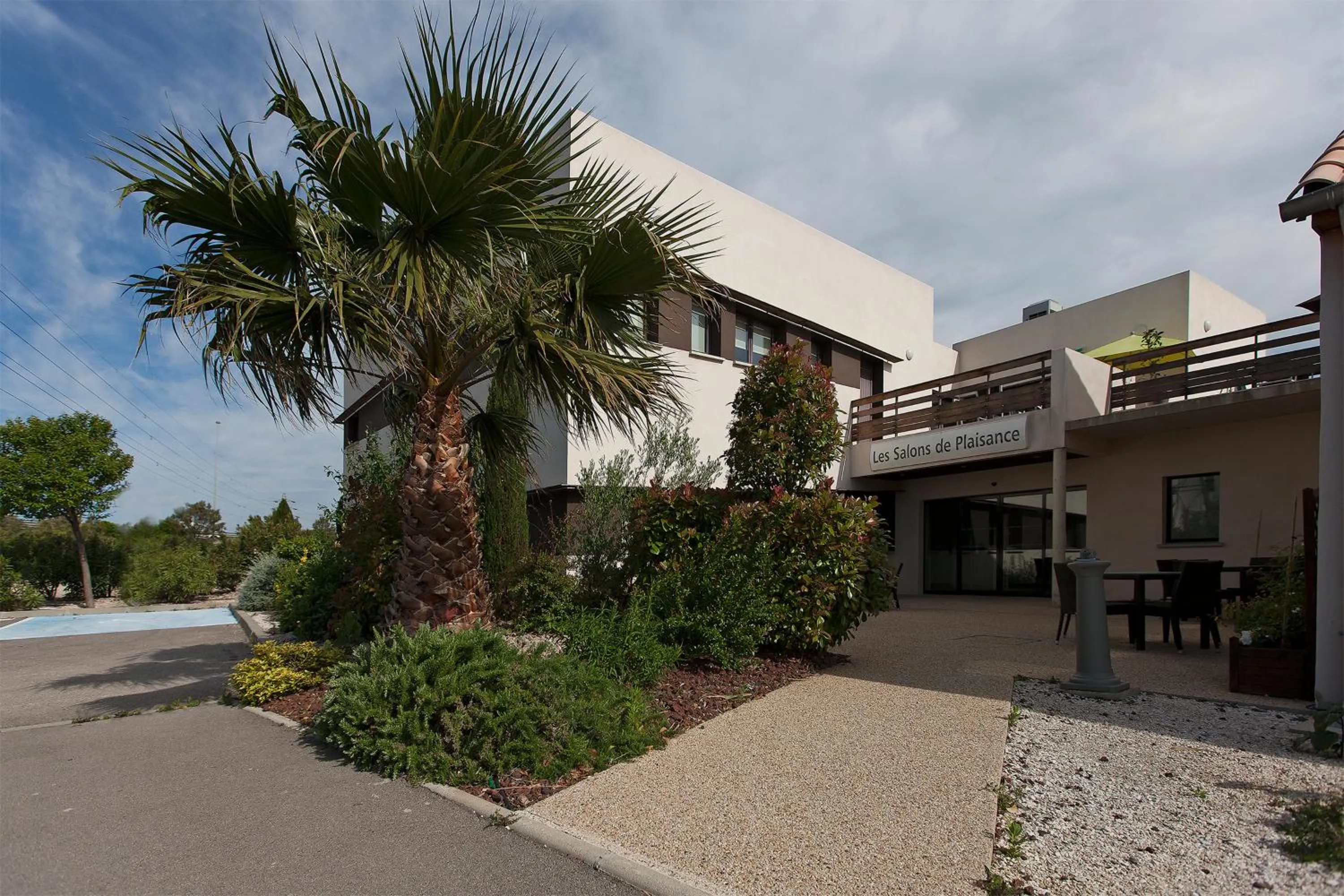 Facade/entrance in Campanile Narbonne A9/A61