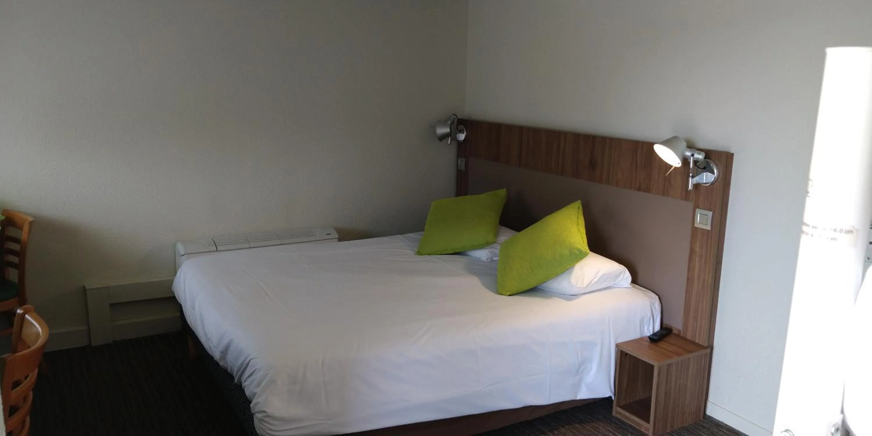 Bed in Campanile Narbonne A9/A61