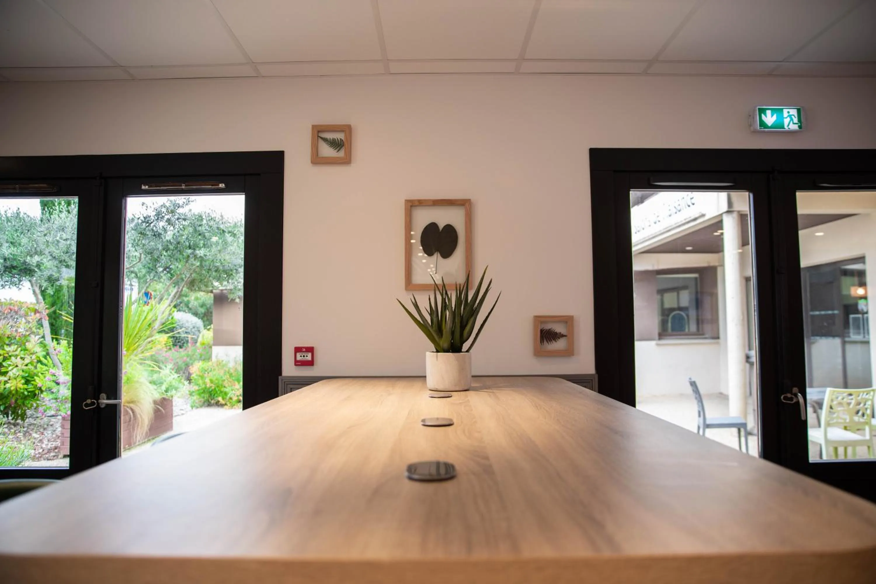 Lounge or bar in Campanile Narbonne A9/A61