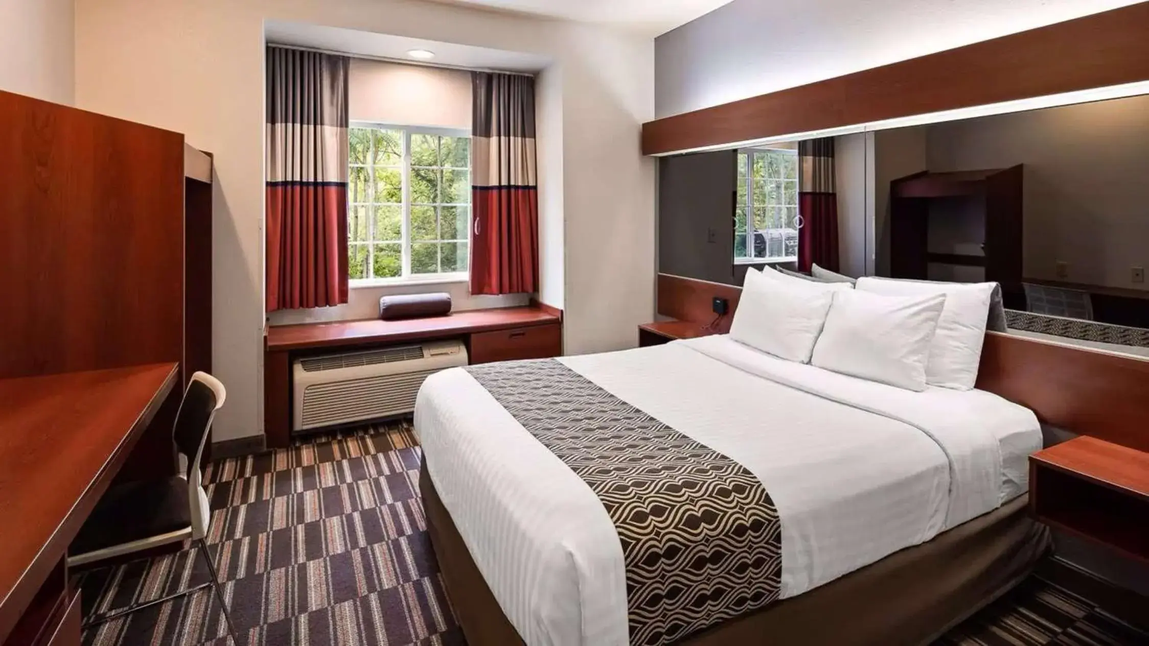 Queen Room in Sonesta Essential Morgantown Queen Room in Sonesta Essential Morgantown