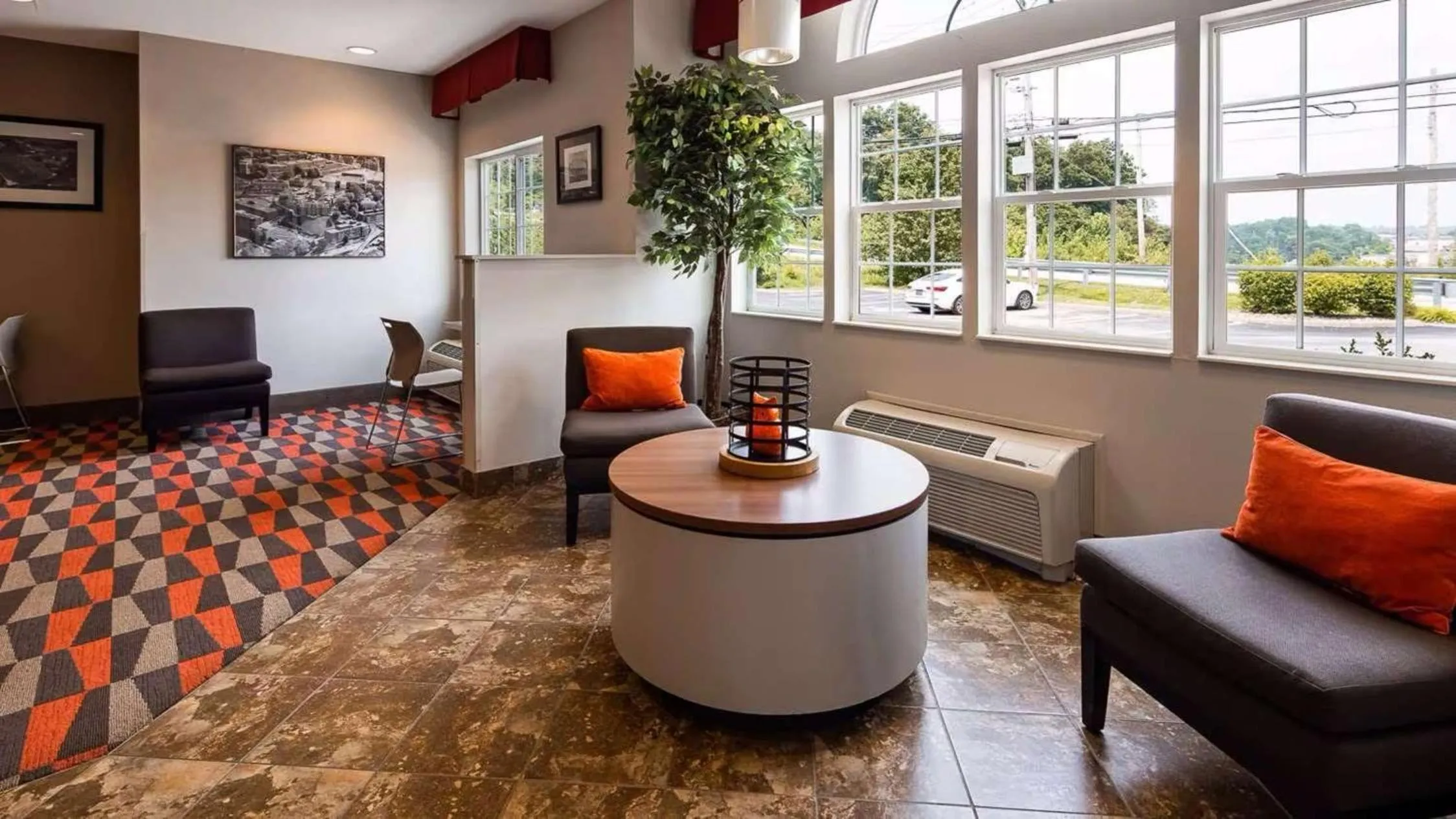 Lobby or reception in Sonesta Essential Morgantown