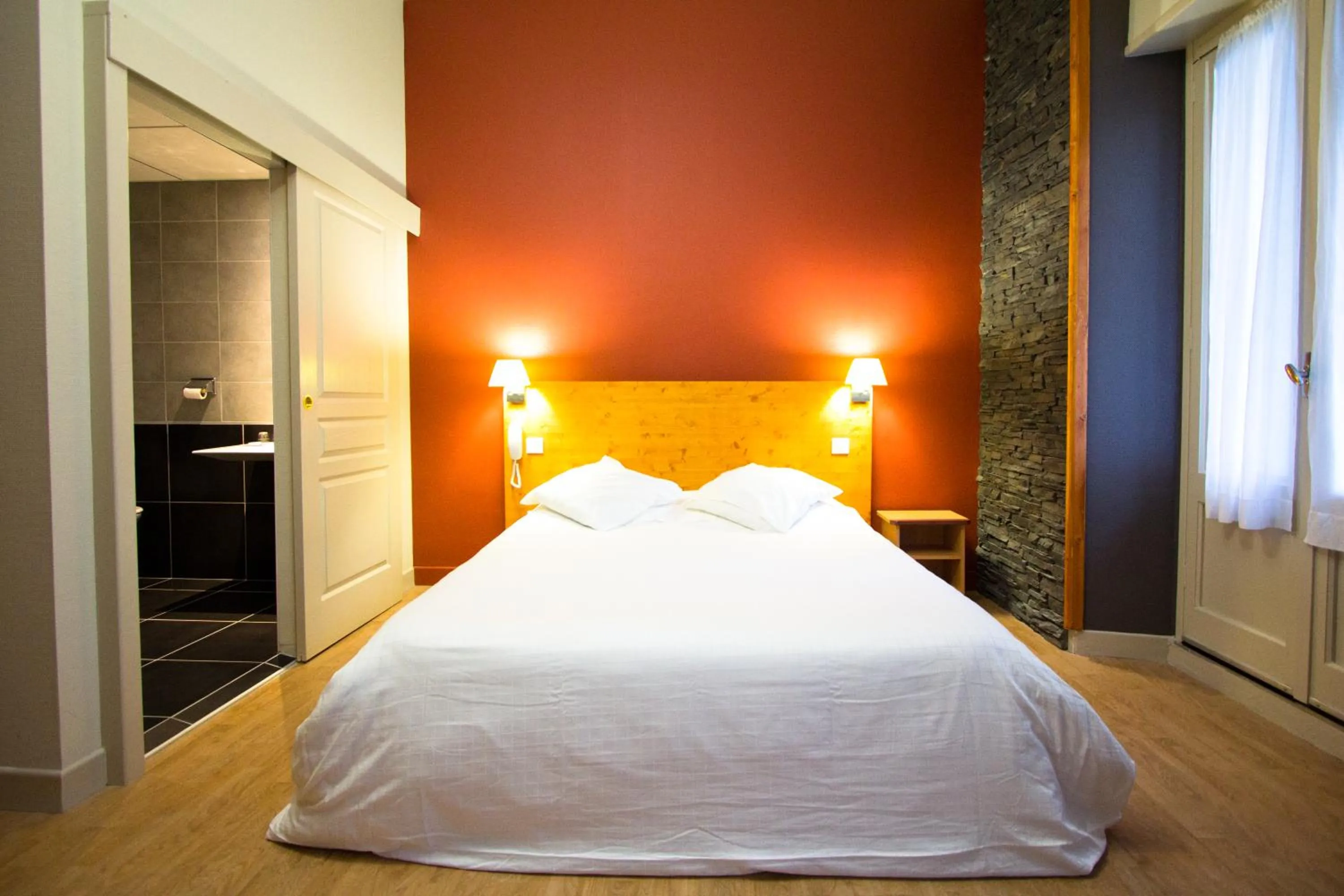 Bed in hotel les edelweiss