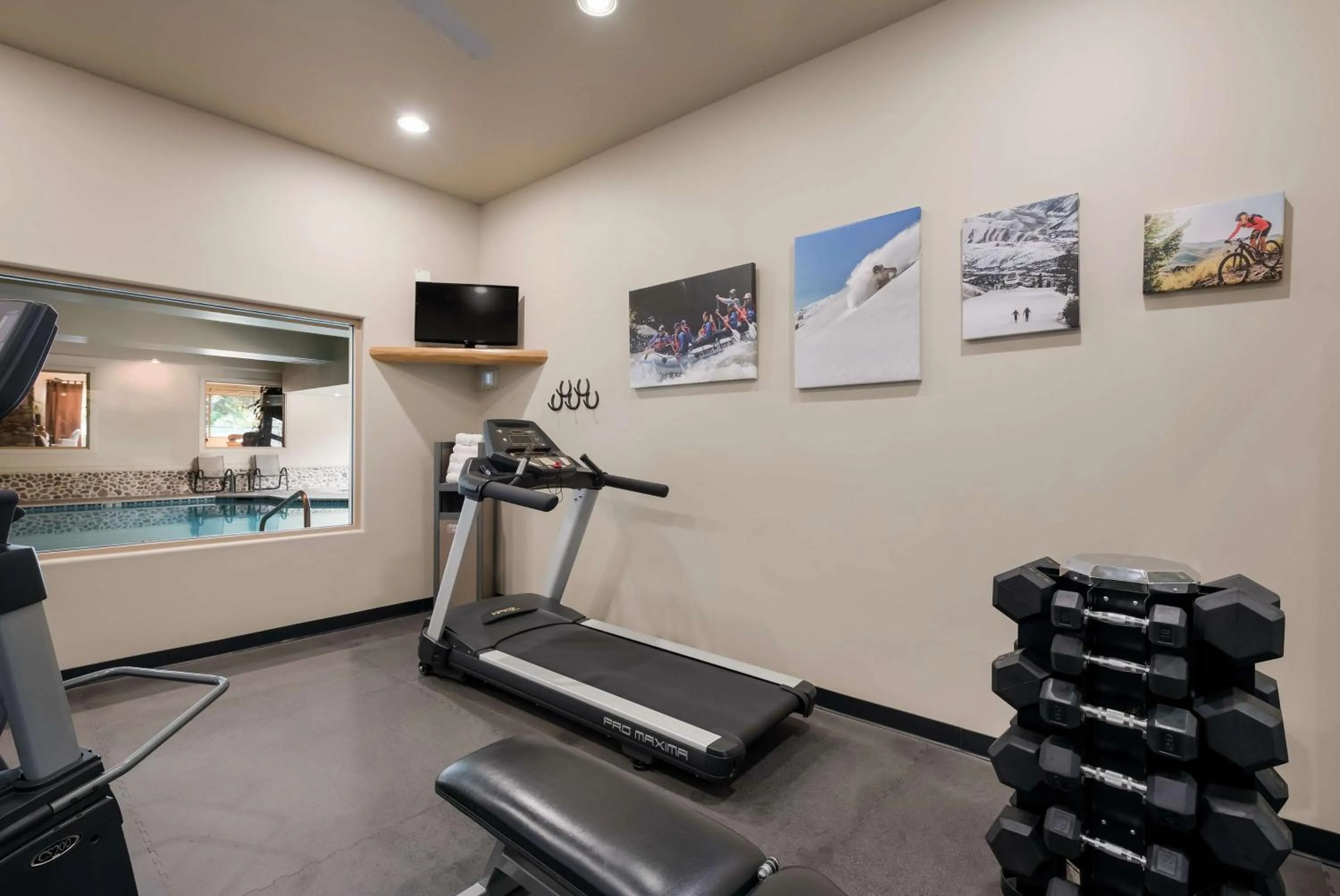 Fitness centre/facilities in Best Western Plus Kentwood Lodge