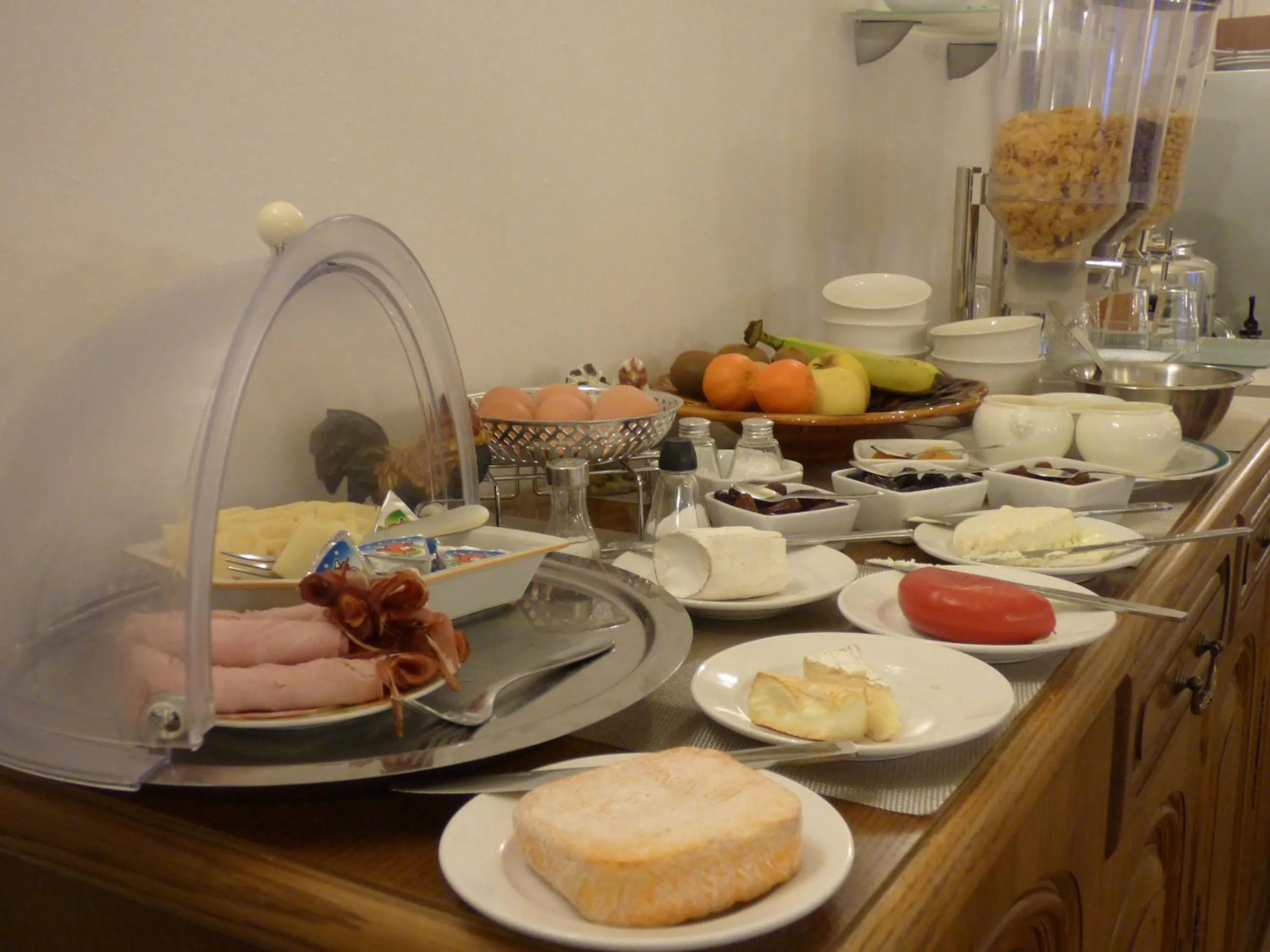 Restaurant/places to eat in Hotel du Centre