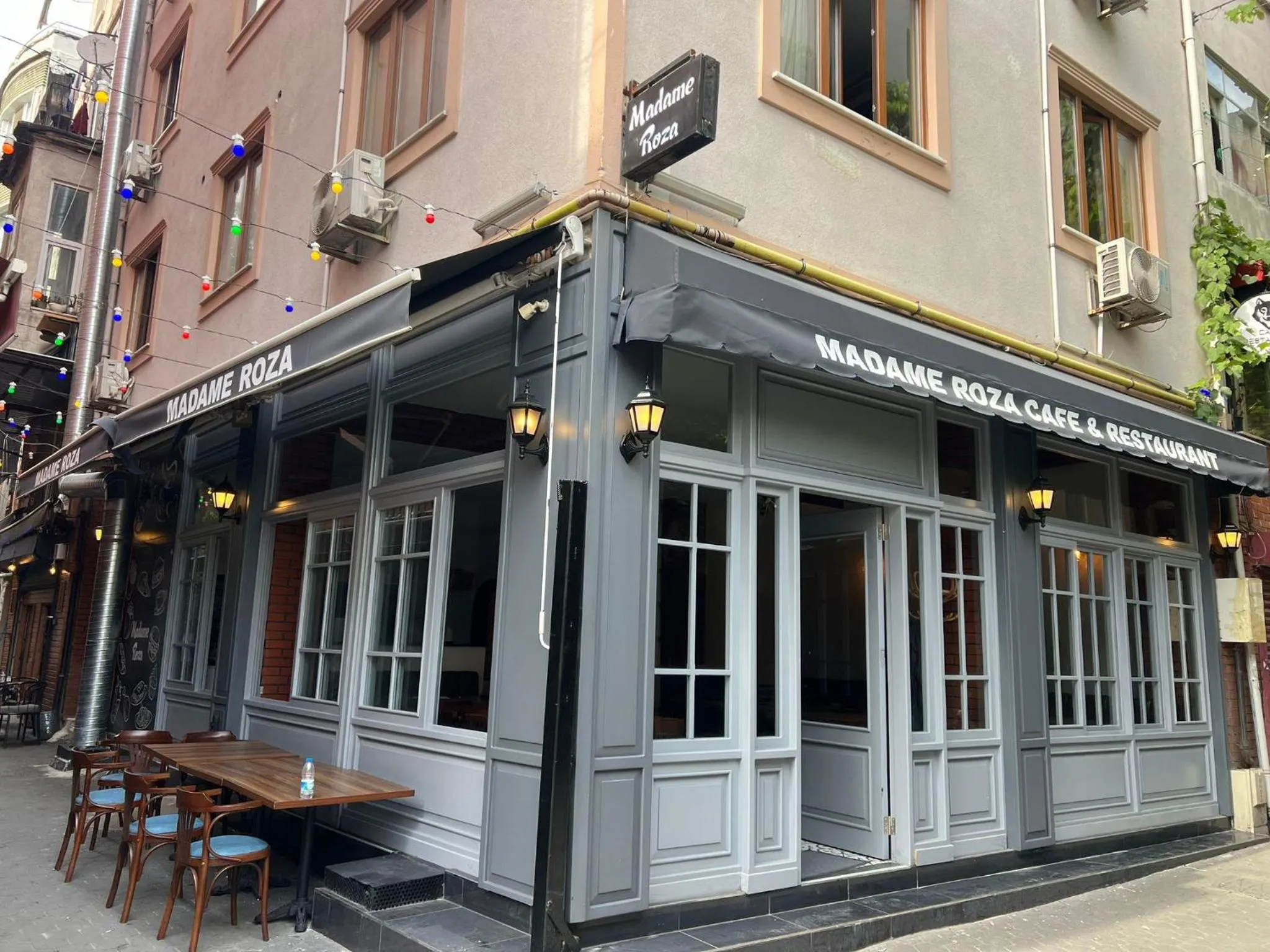 Property building in madame roza