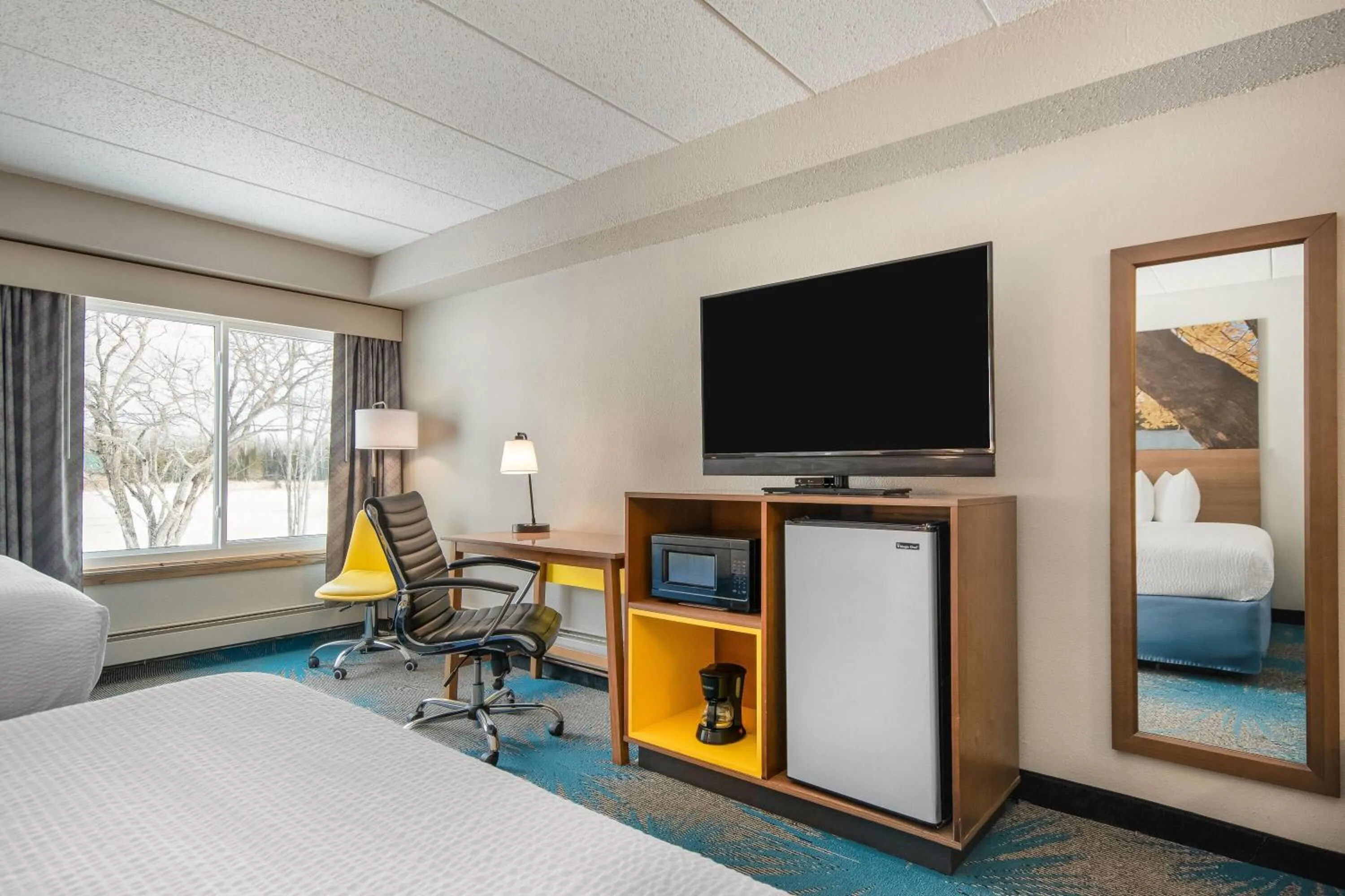 Bed in Days Inn by Wyndham International Falls