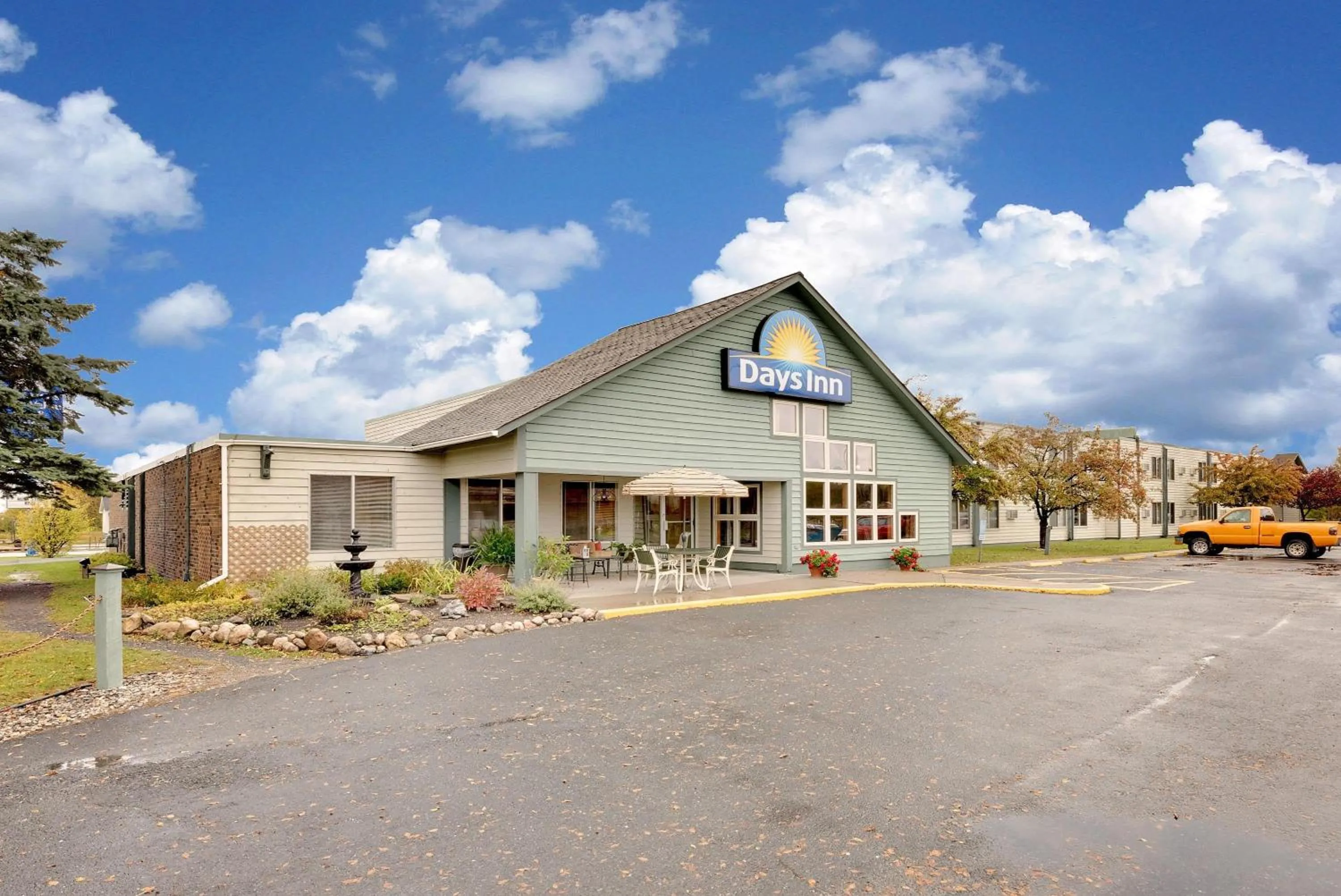 Property building in Days Inn by Wyndham International Falls