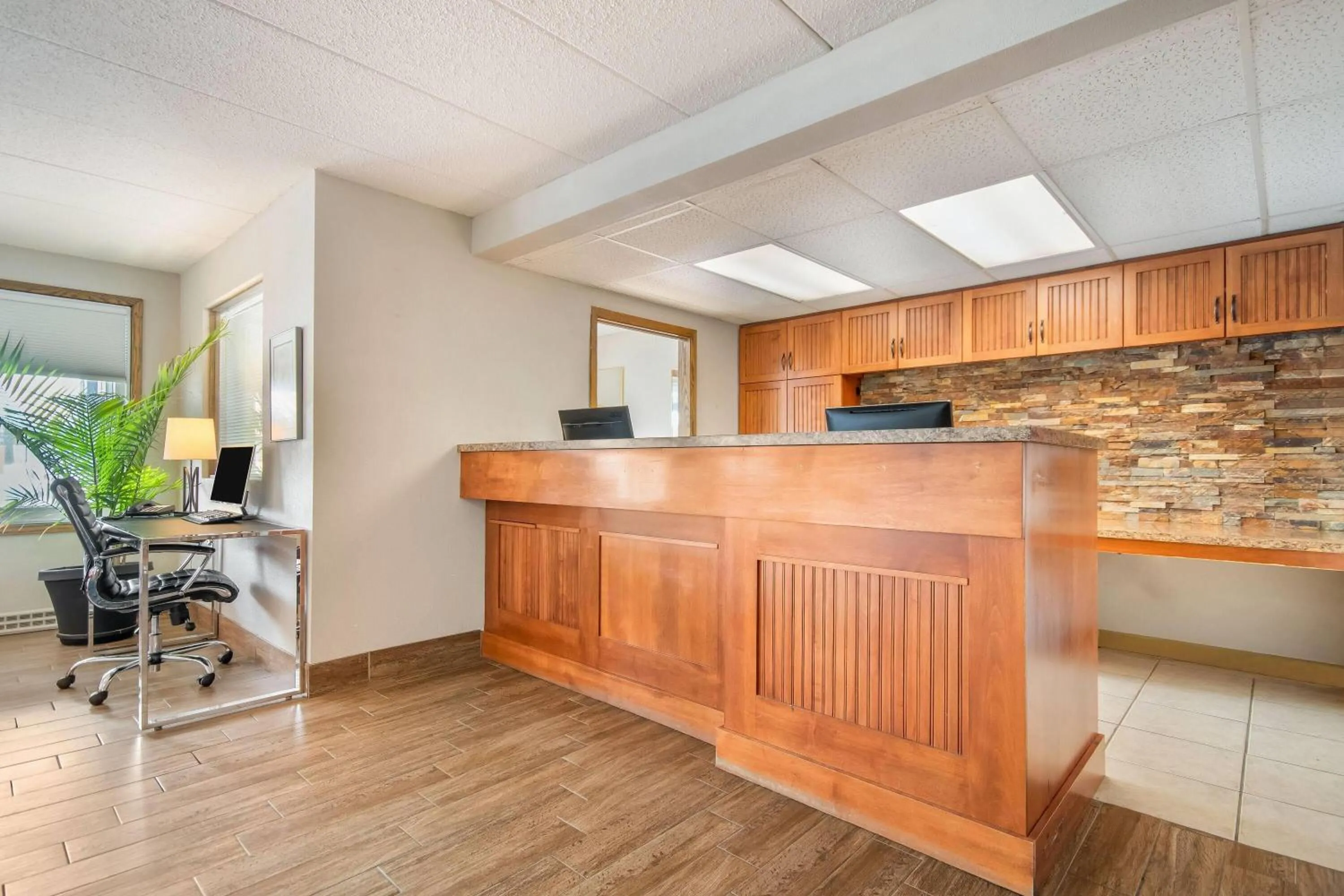 Lobby or reception in Days Inn by Wyndham International Falls