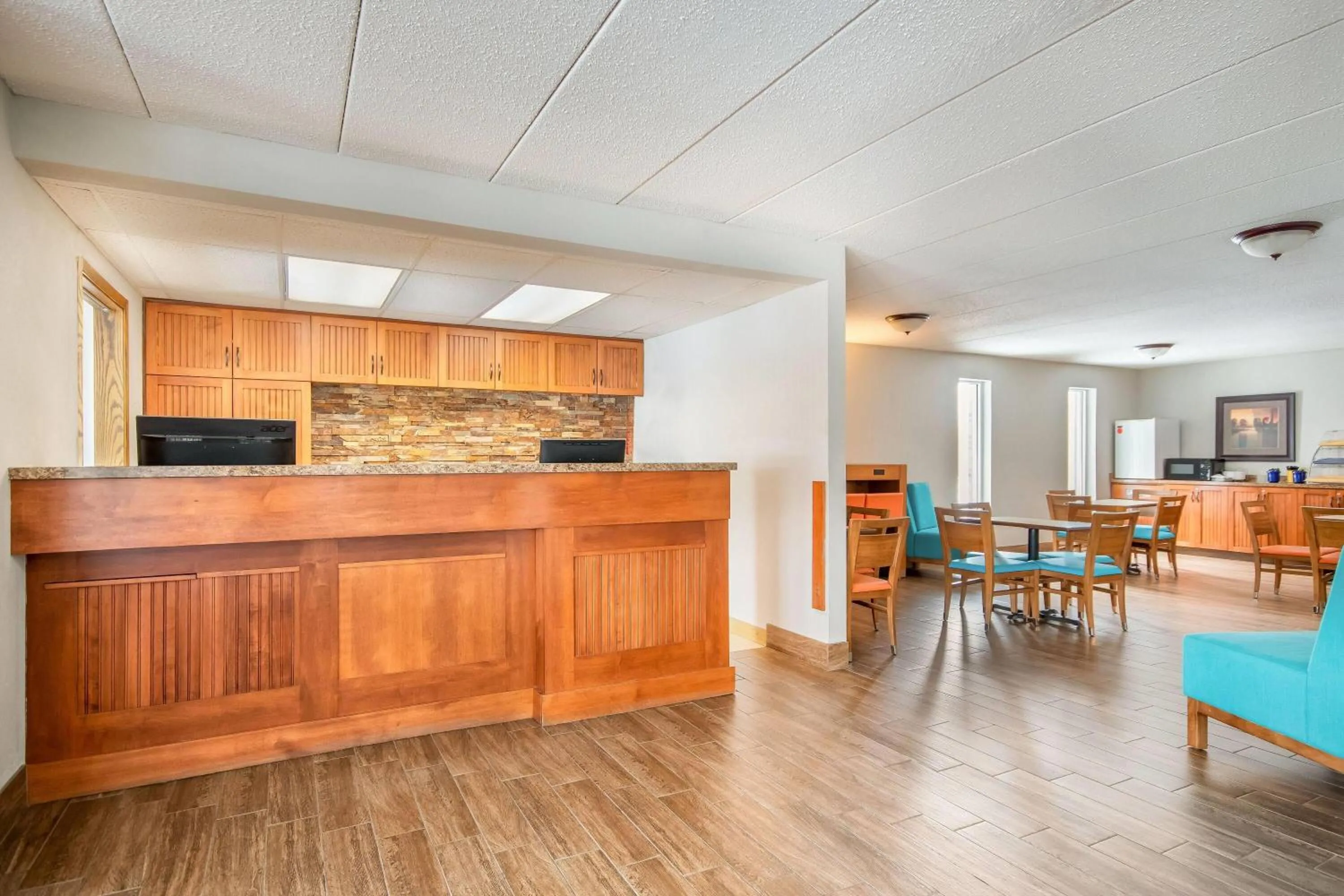 Lobby or reception in Days Inn by Wyndham International Falls