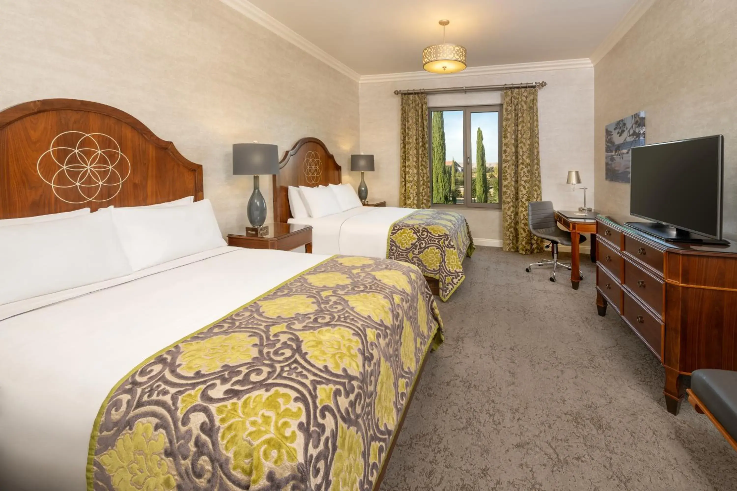 Superior Queen Room in Allegretto Vineyard Resort Paso Robles Superior Queen Room in Allegretto Vineyard Resort Paso Robles