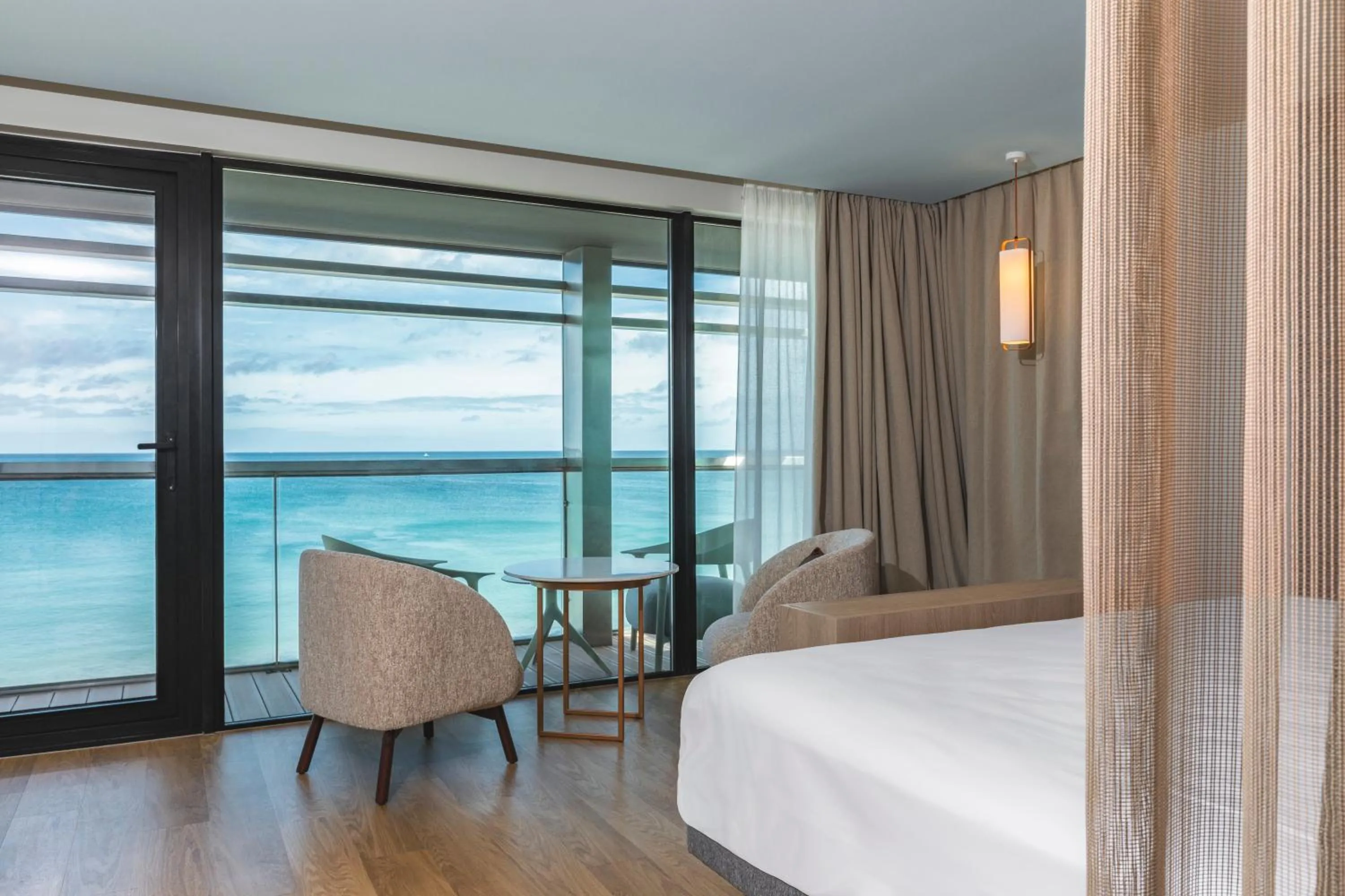 Bed in Oceania Saint Malo