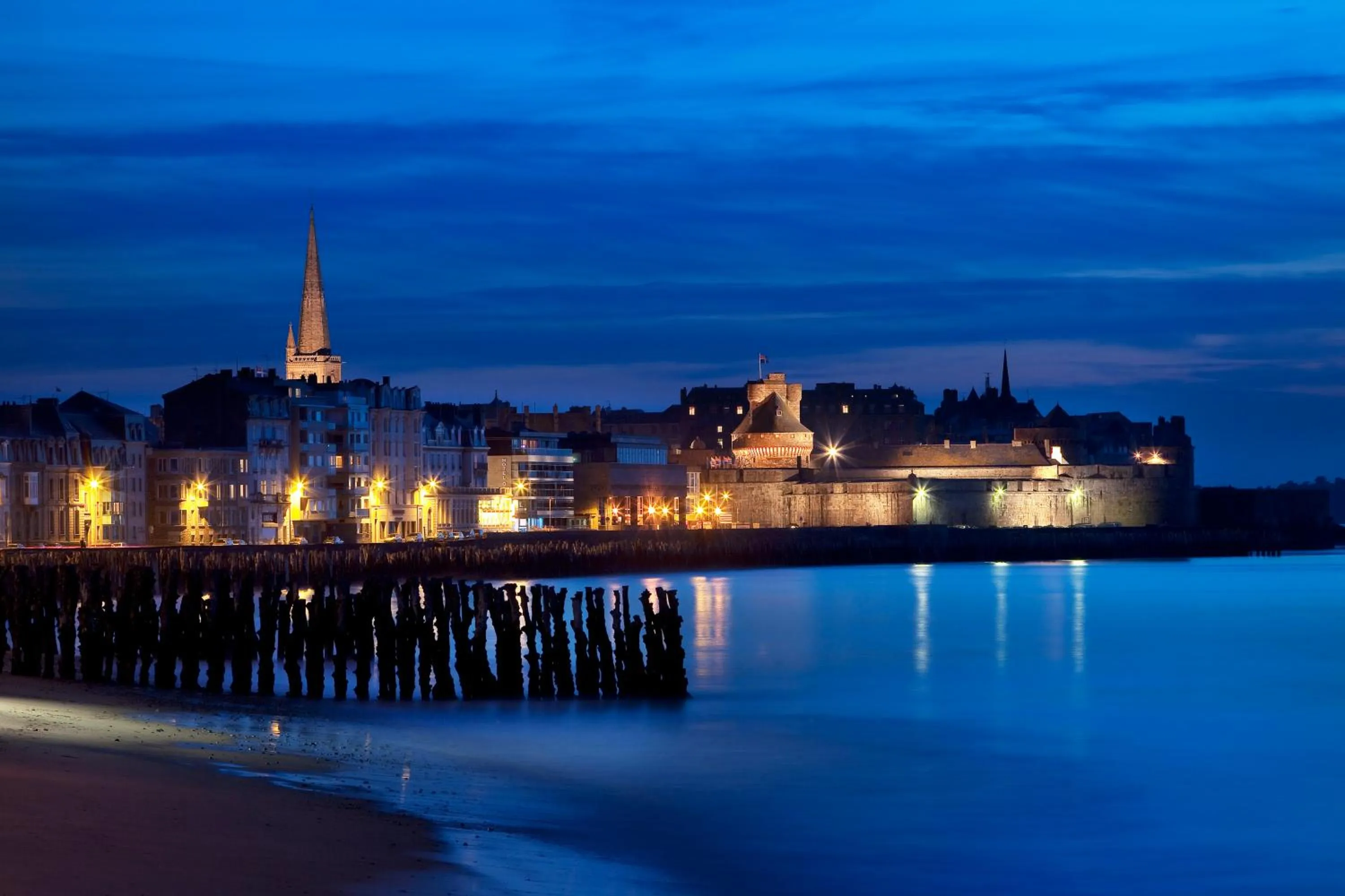 City view in Escale Oceania Saint Malo