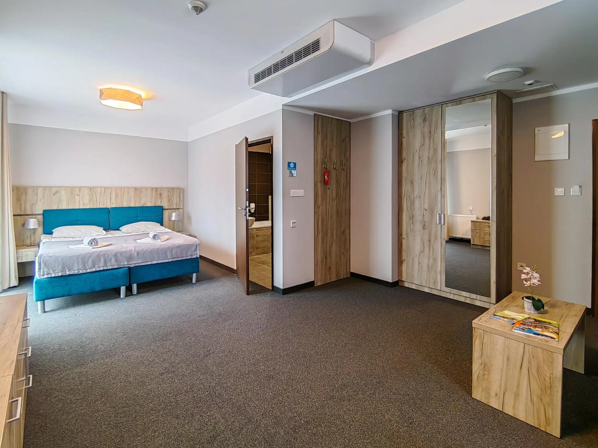 Bed in Willa Rustykalna