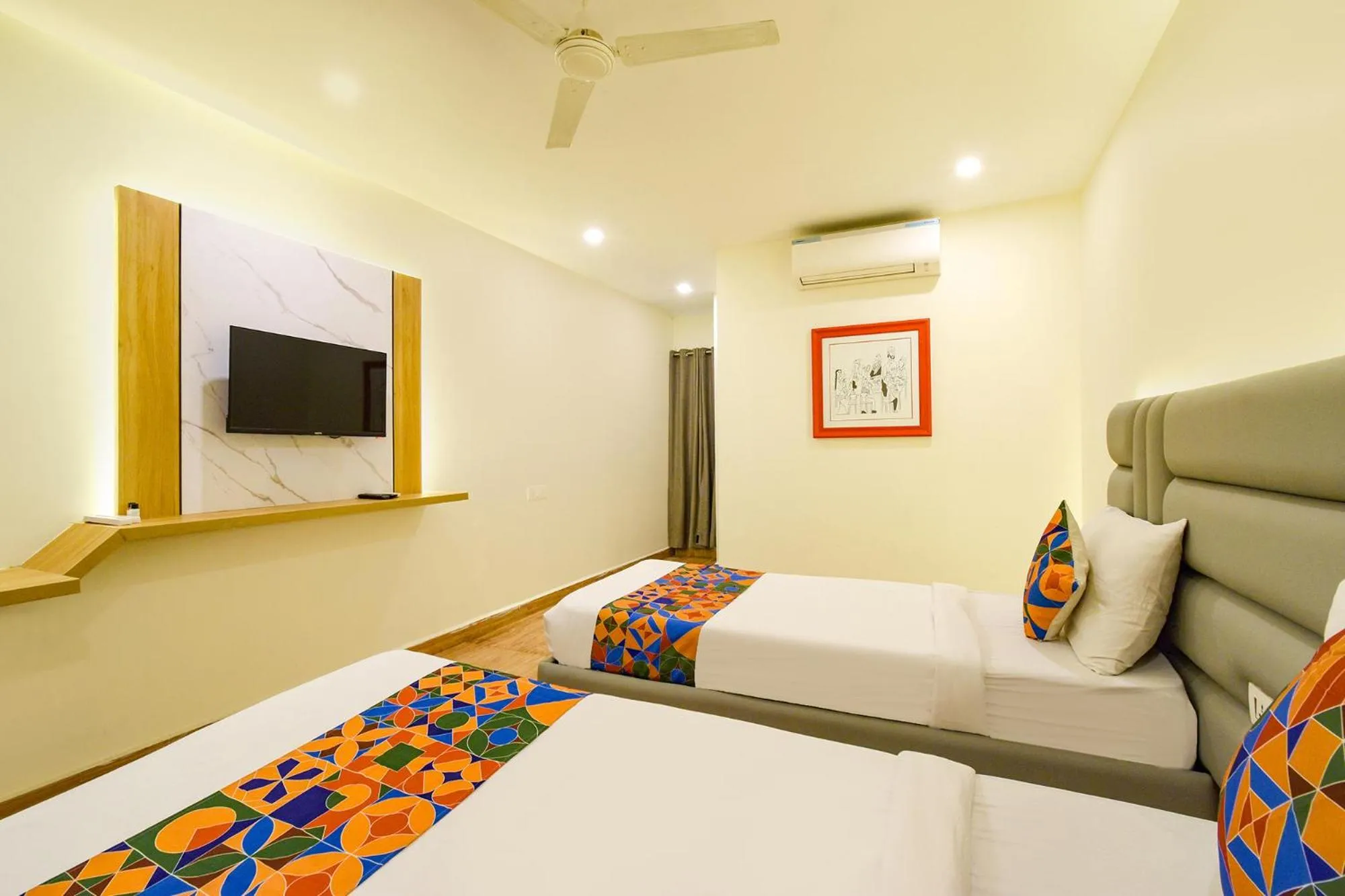Bed in FabHotel White Ridge-SIa Life Hospital, Kondapur