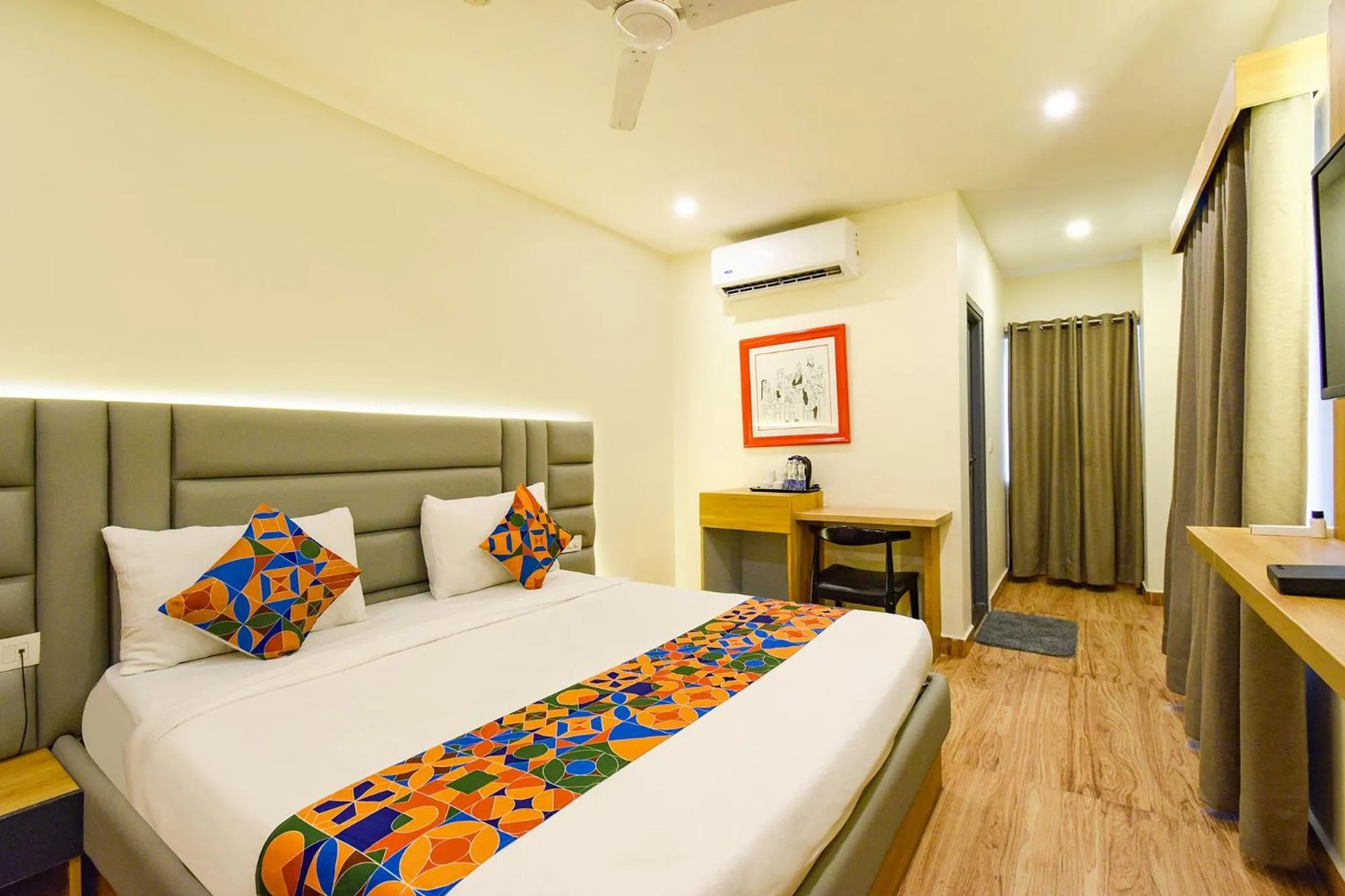 Bed in FabHotel White Ridge-SIa Life Hospital, Kondapur