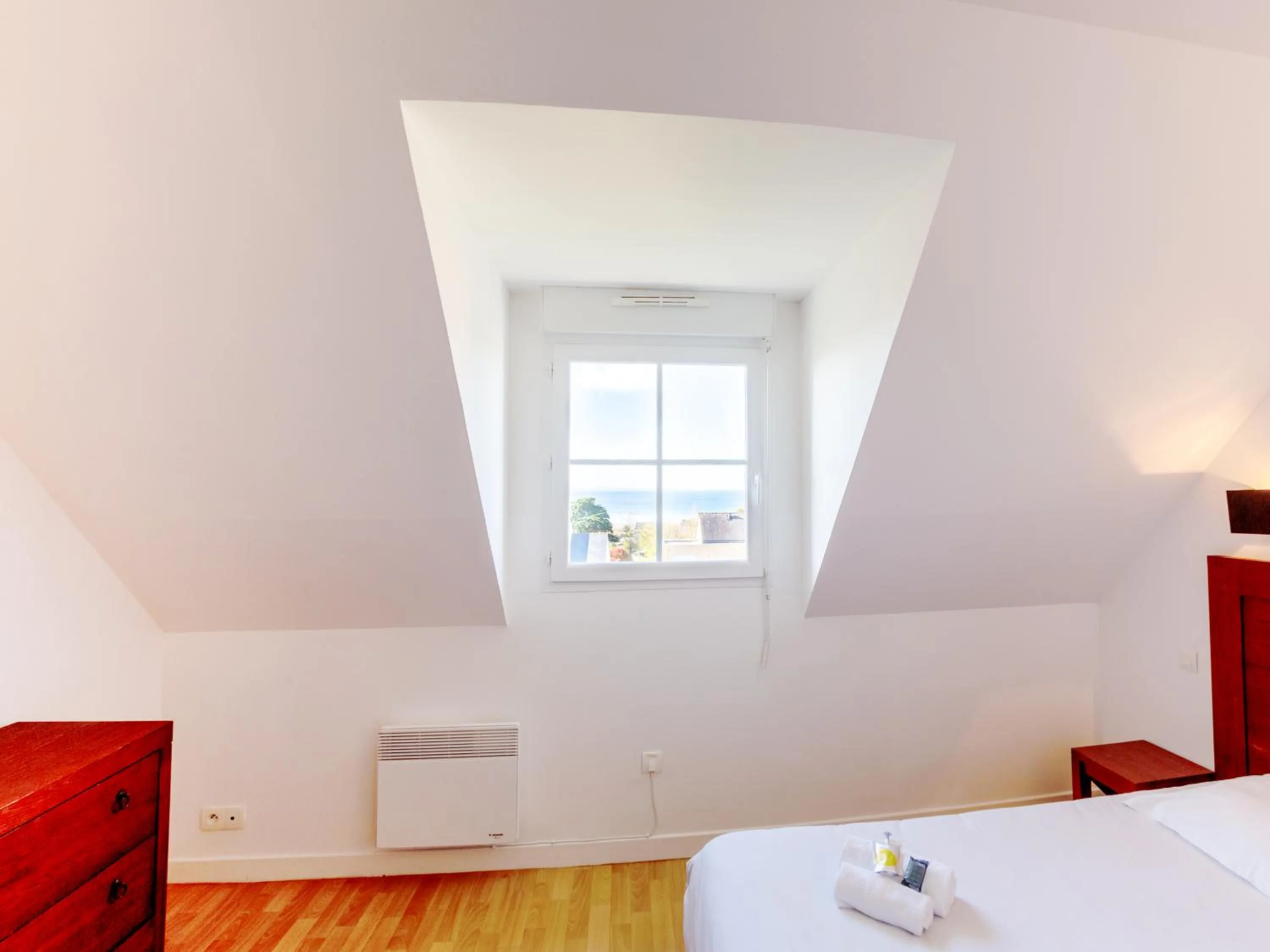 Bedroom, Bed in Vacancéole - Résidence Les Terrasses de Pentrez-Plage