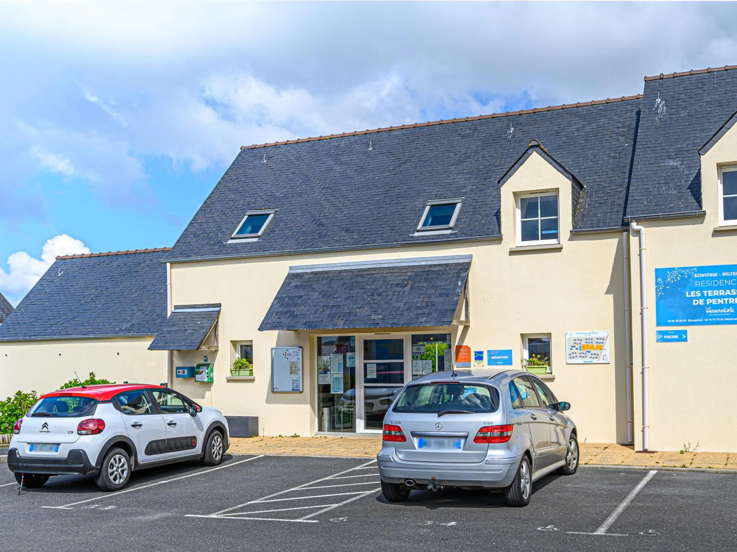 Parking in Vacancéole - Résidence Les Terrasses de Pentrez-Plage