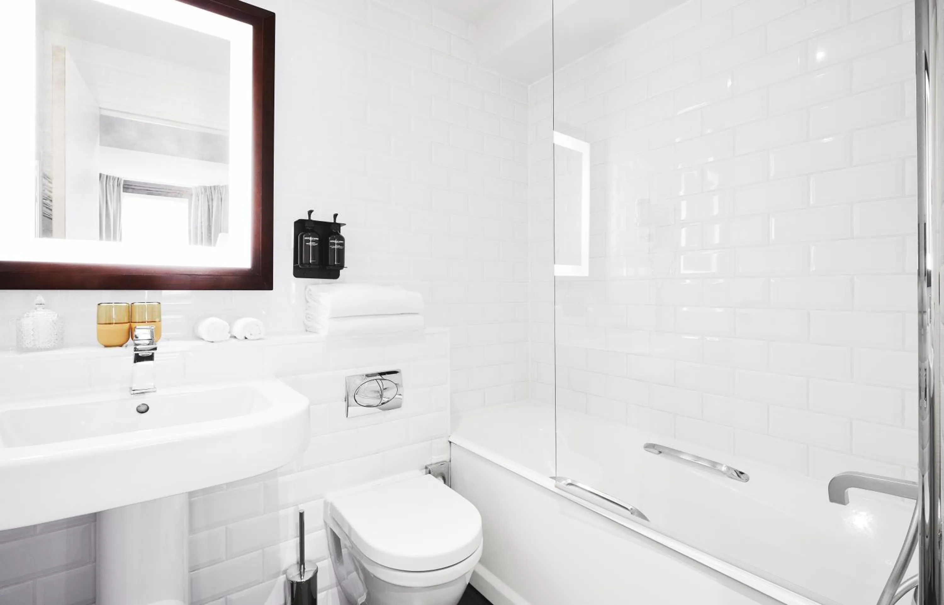 Bathroom in Plaza Tour Eiffel