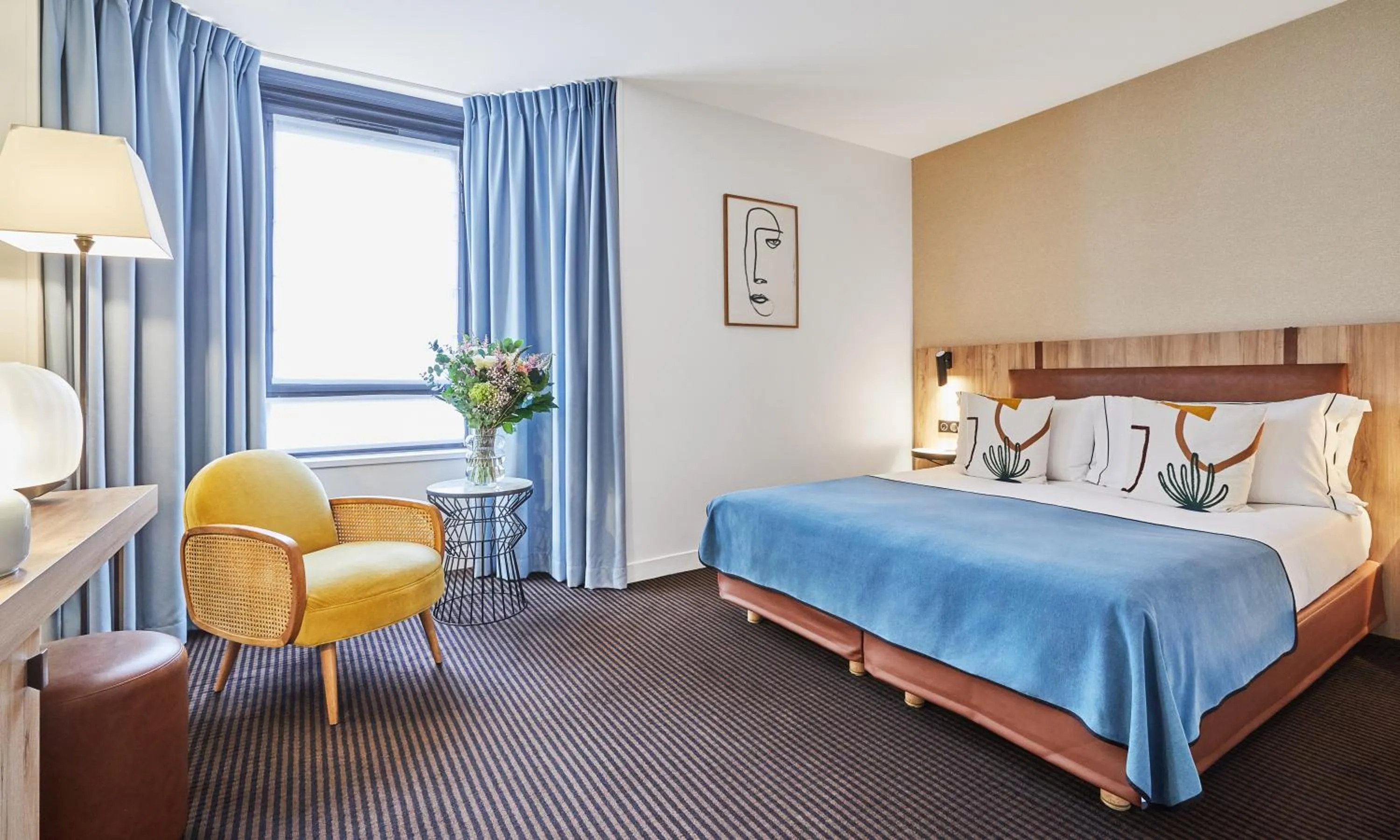 Bed in Plaza Tour Eiffel