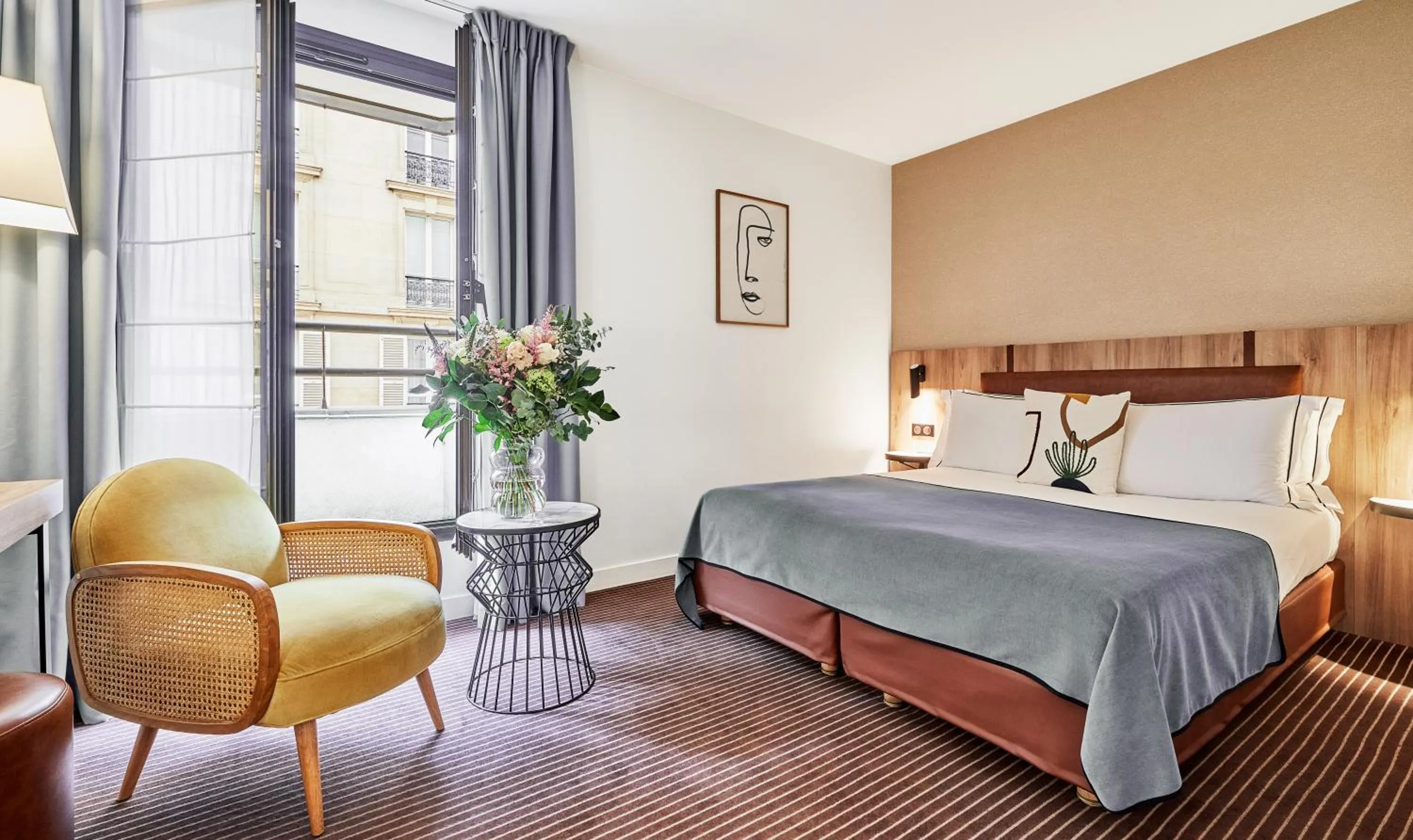 Bed in Plaza Tour Eiffel