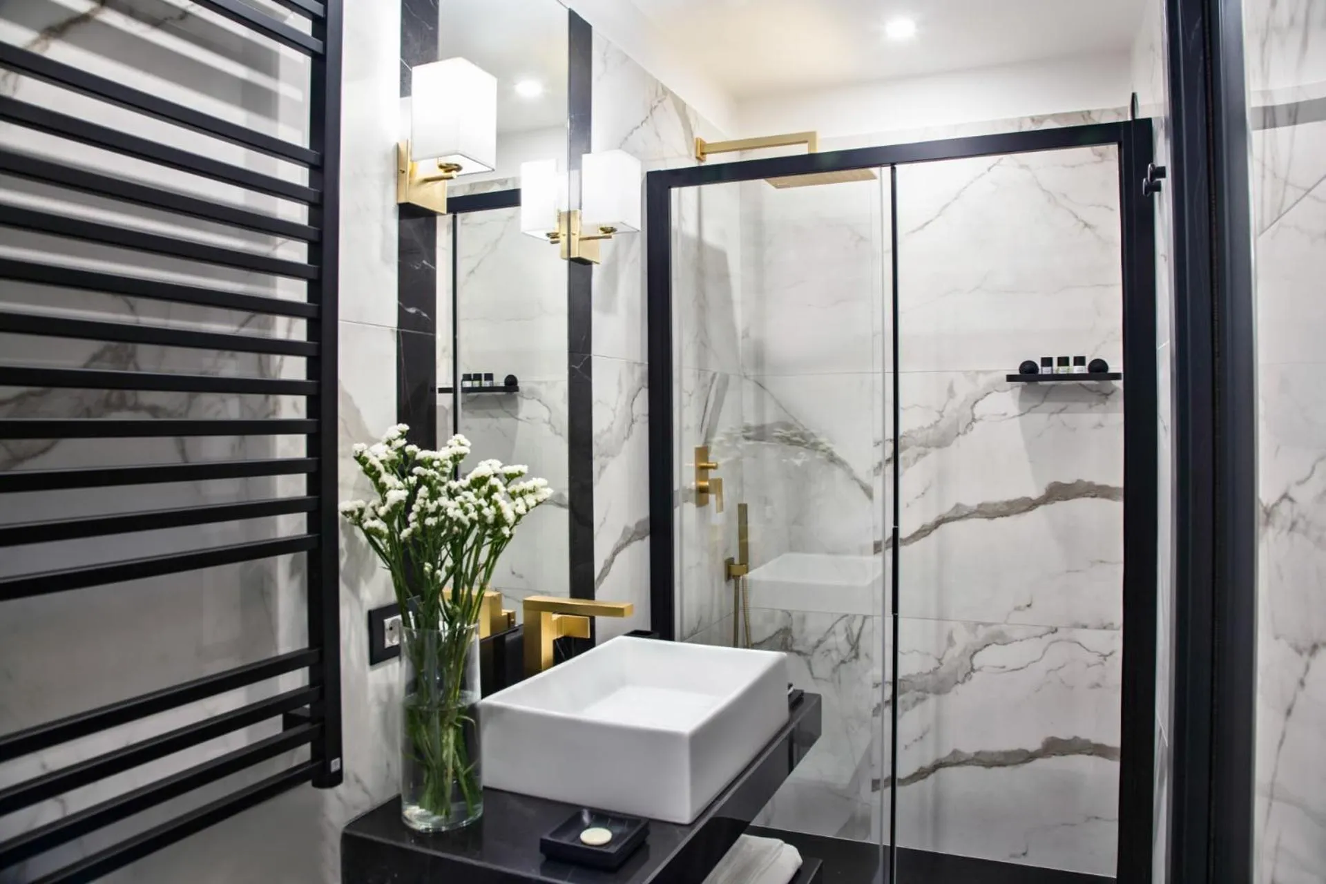 Shower in Citykey Napoli - Bed & Breakfast