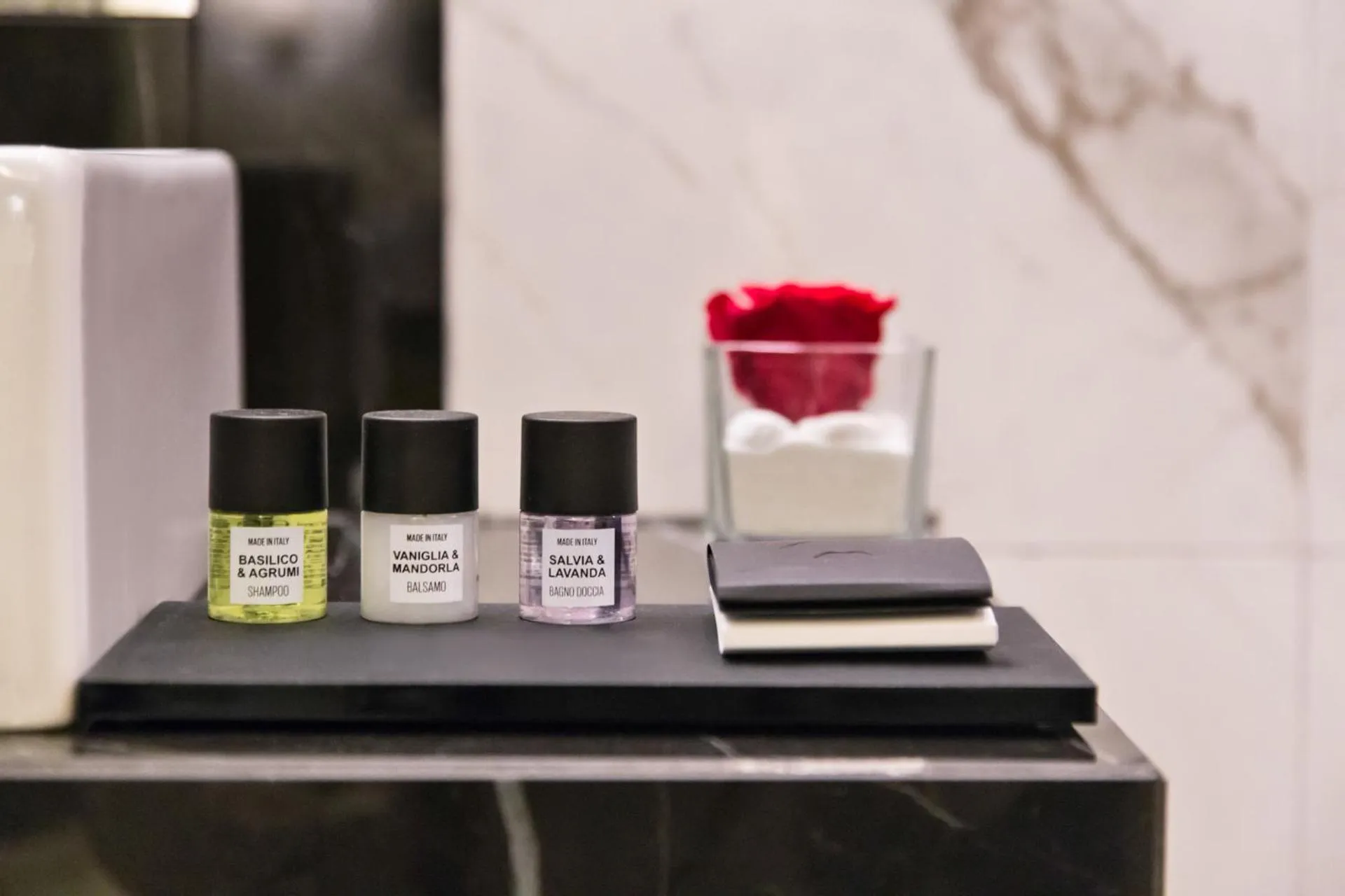 Bathroom in Citykey Napoli - Bed & Breakfast