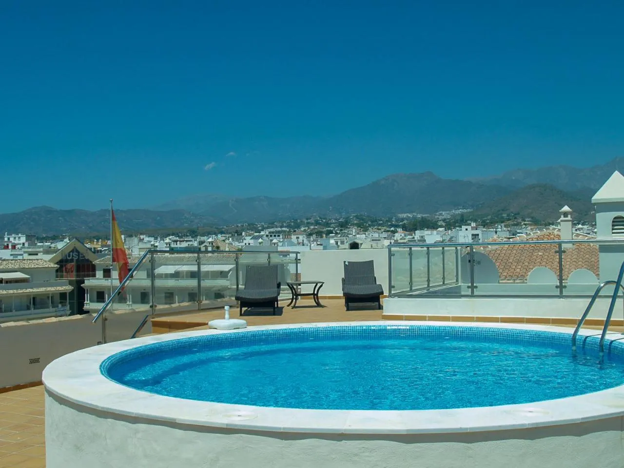 Nerja Paradise Rentals - City Center Apt Plaza España