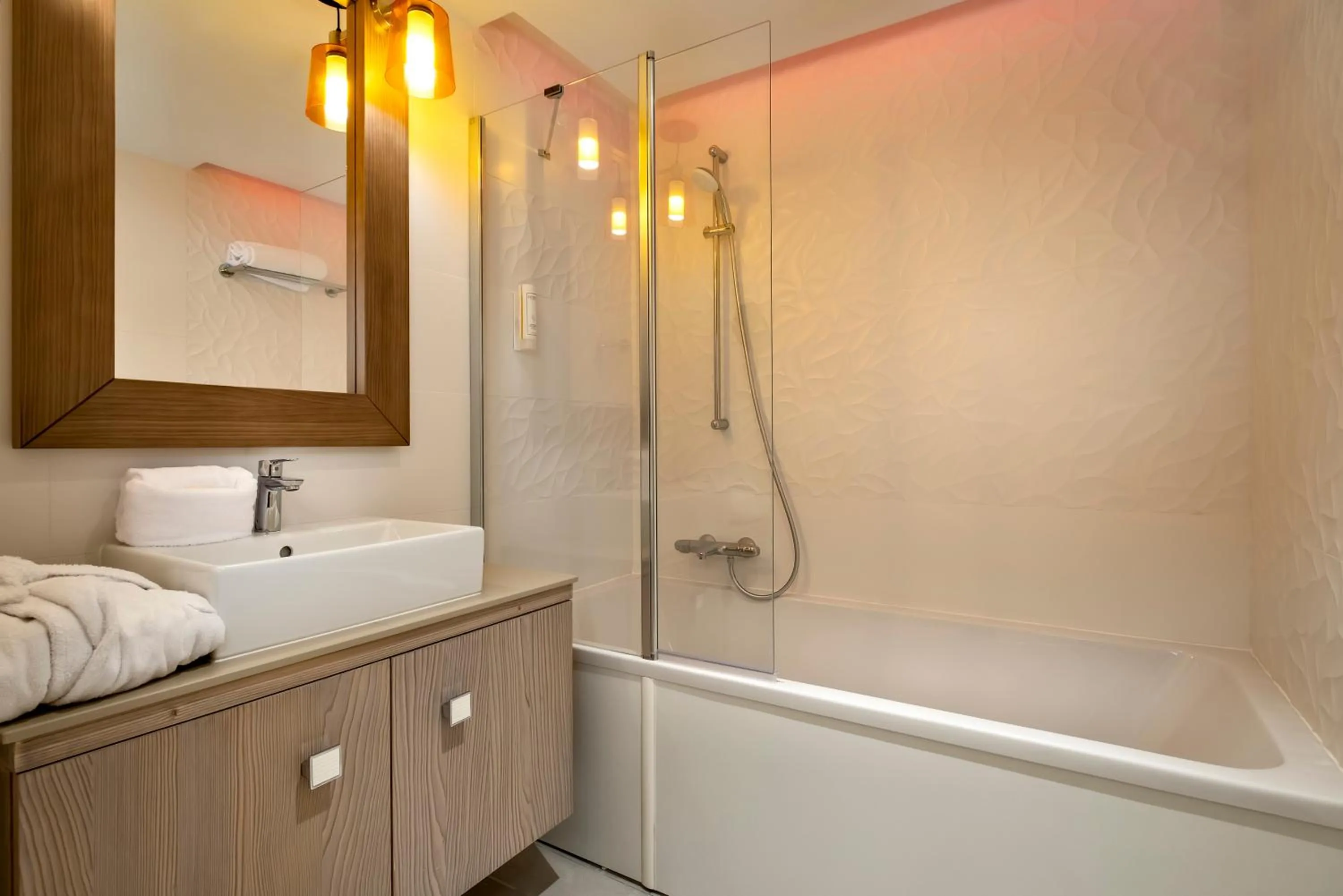 Bathroom in Résidence Pierre & Vacances Premium L'Hévana