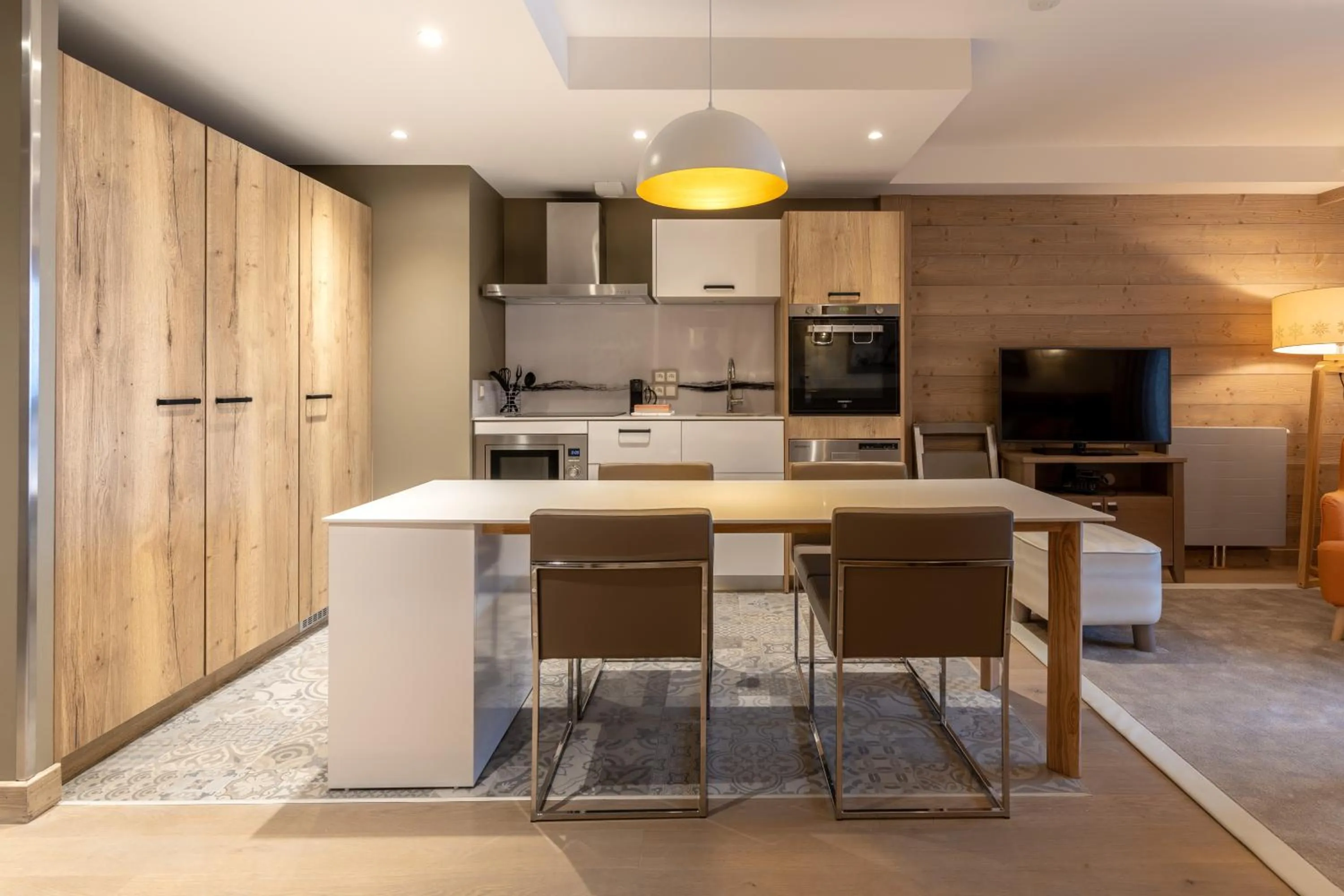 TV and multimedia in Résidence Pierre & Vacances Premium L'Hévana