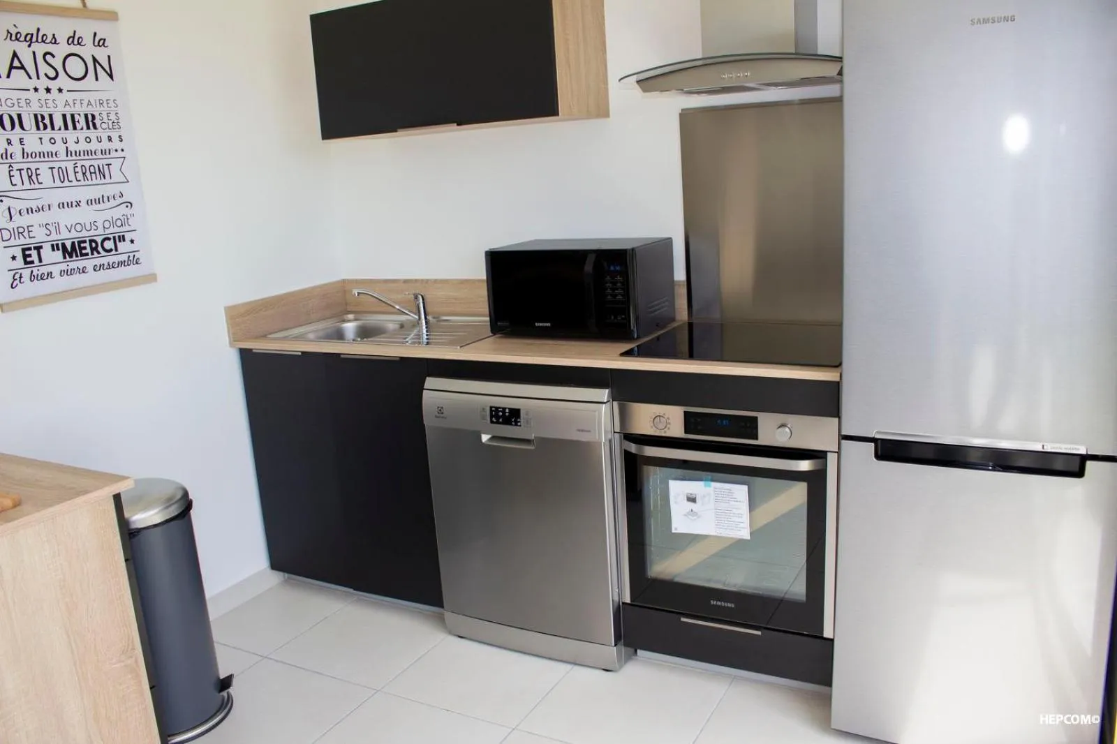Communal kitchen in BASTIDE 9
