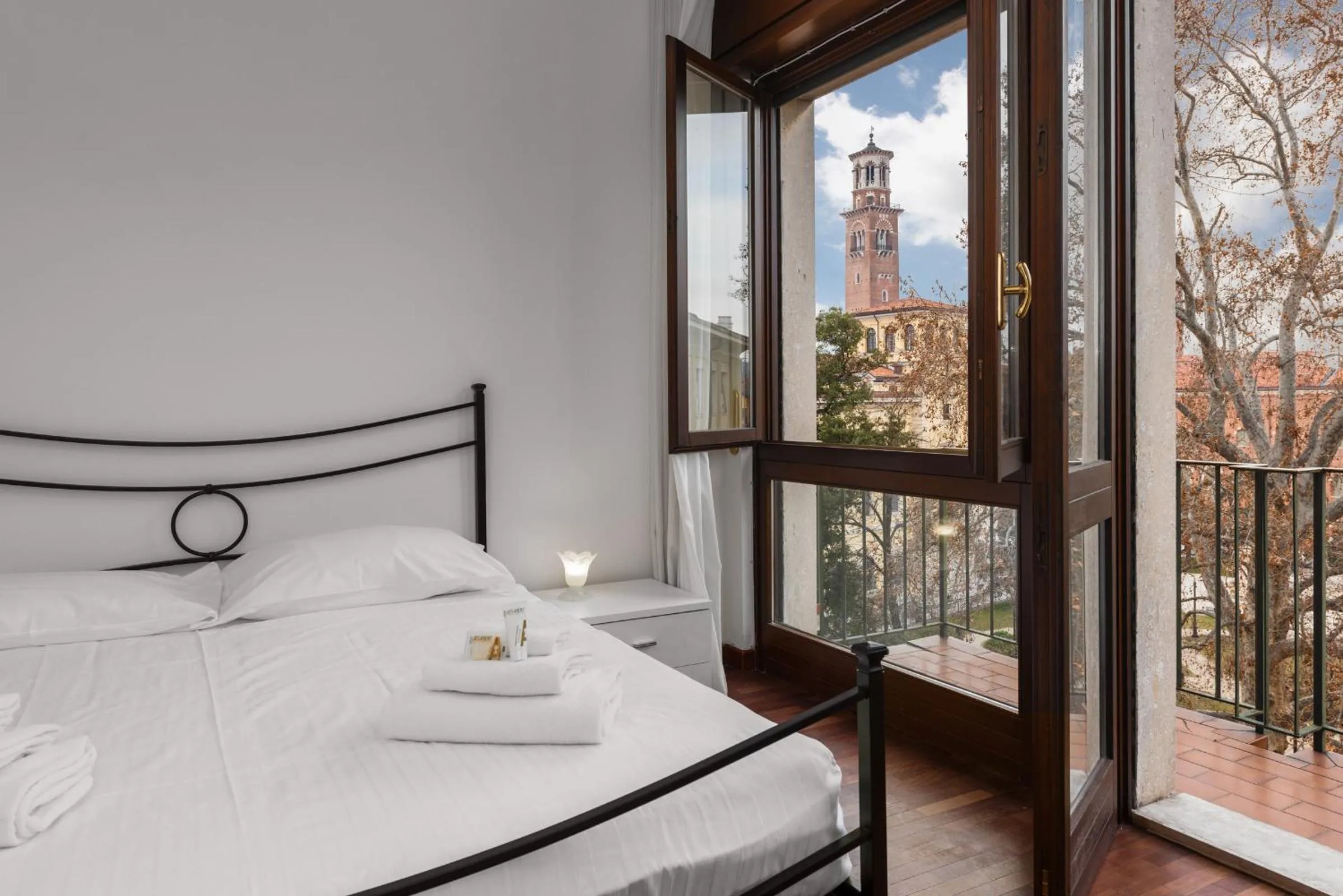 Flats4Rent Lucia