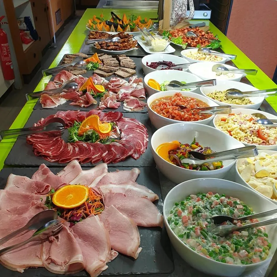 Restaurant/places to eat in The Originals Access, Hôtel Foix