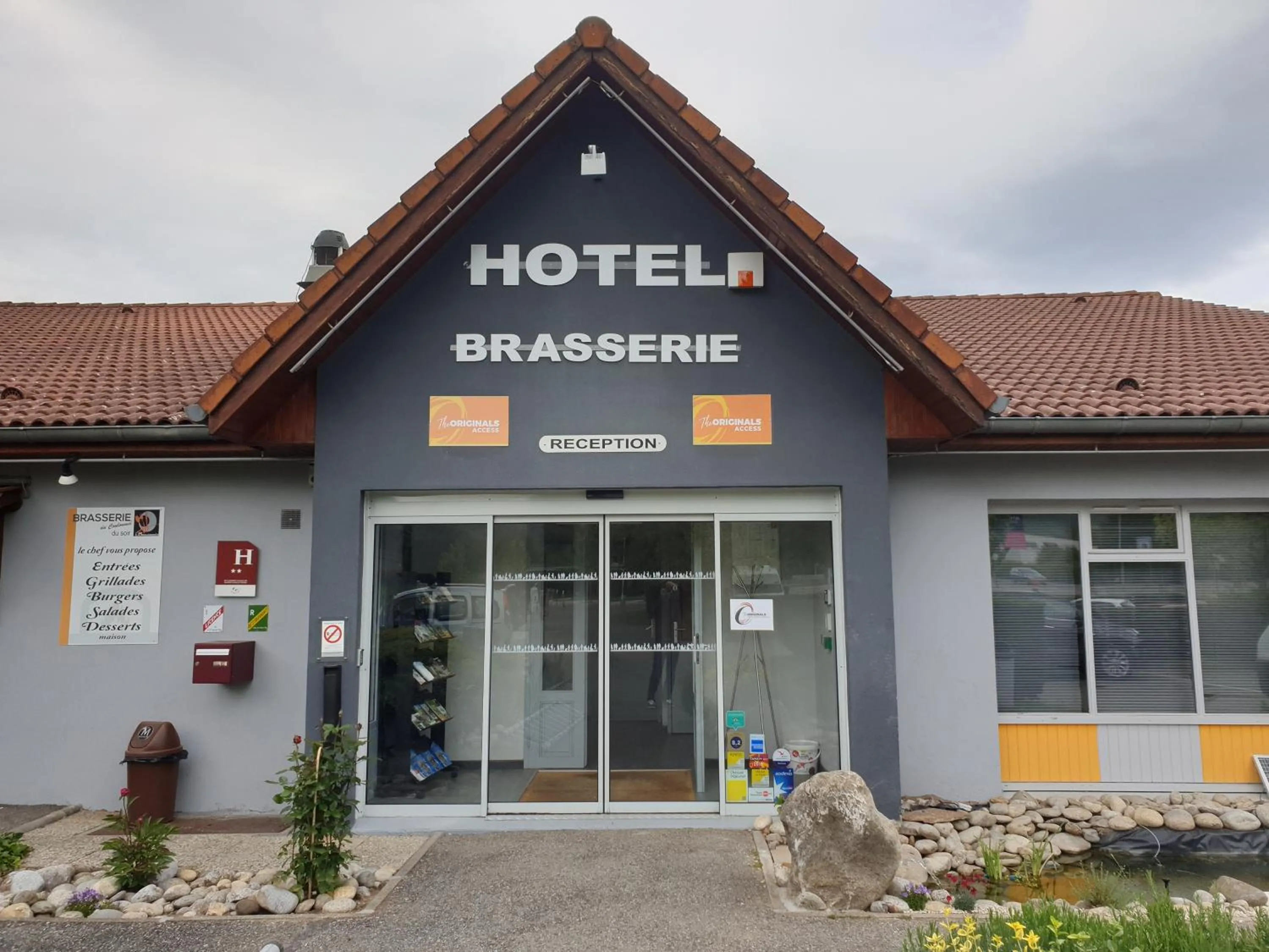 Facade/entrance in The Originals Access, Hôtel Foix