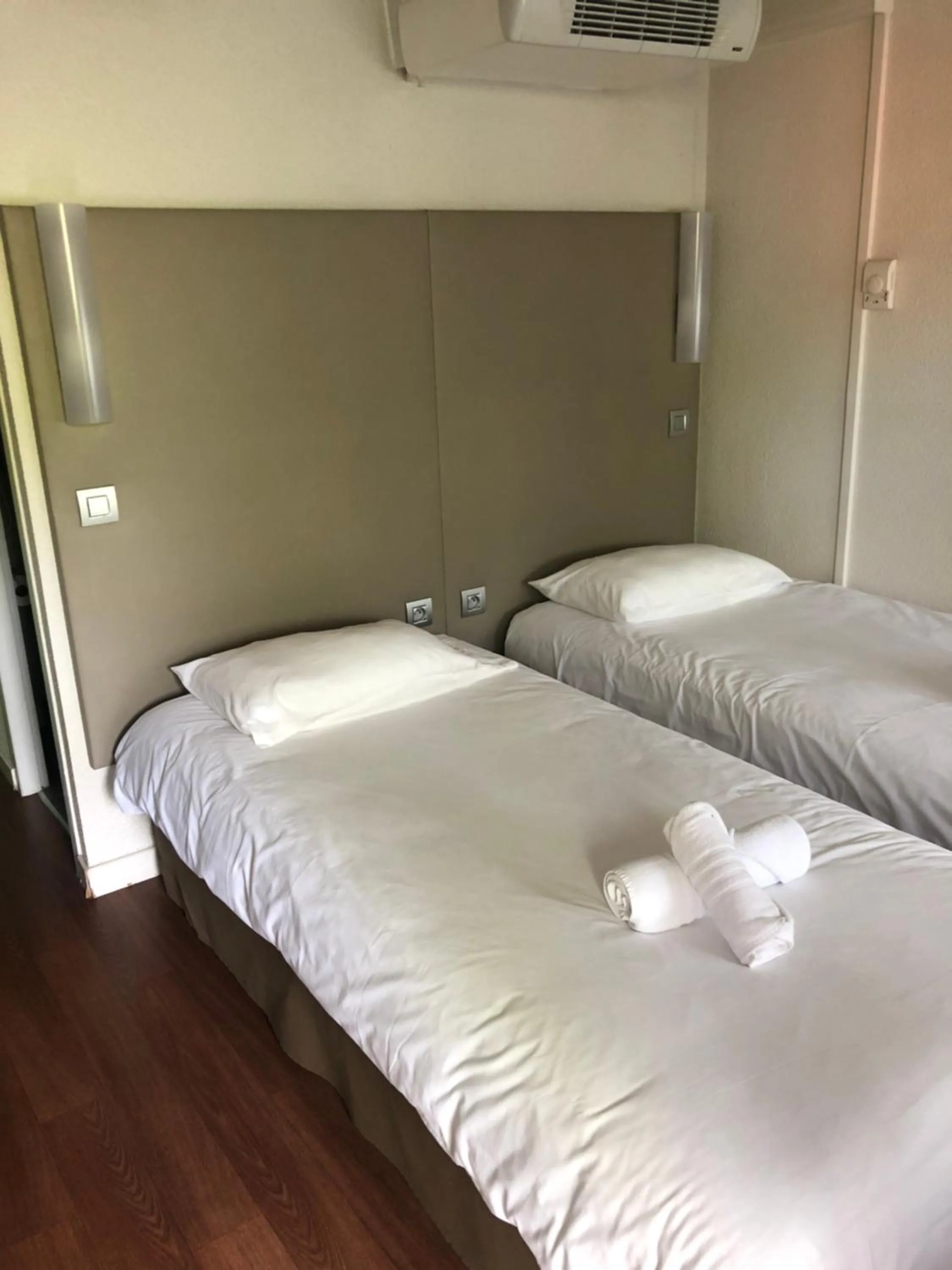 Bed in The Originals Access, Hôtel Foix