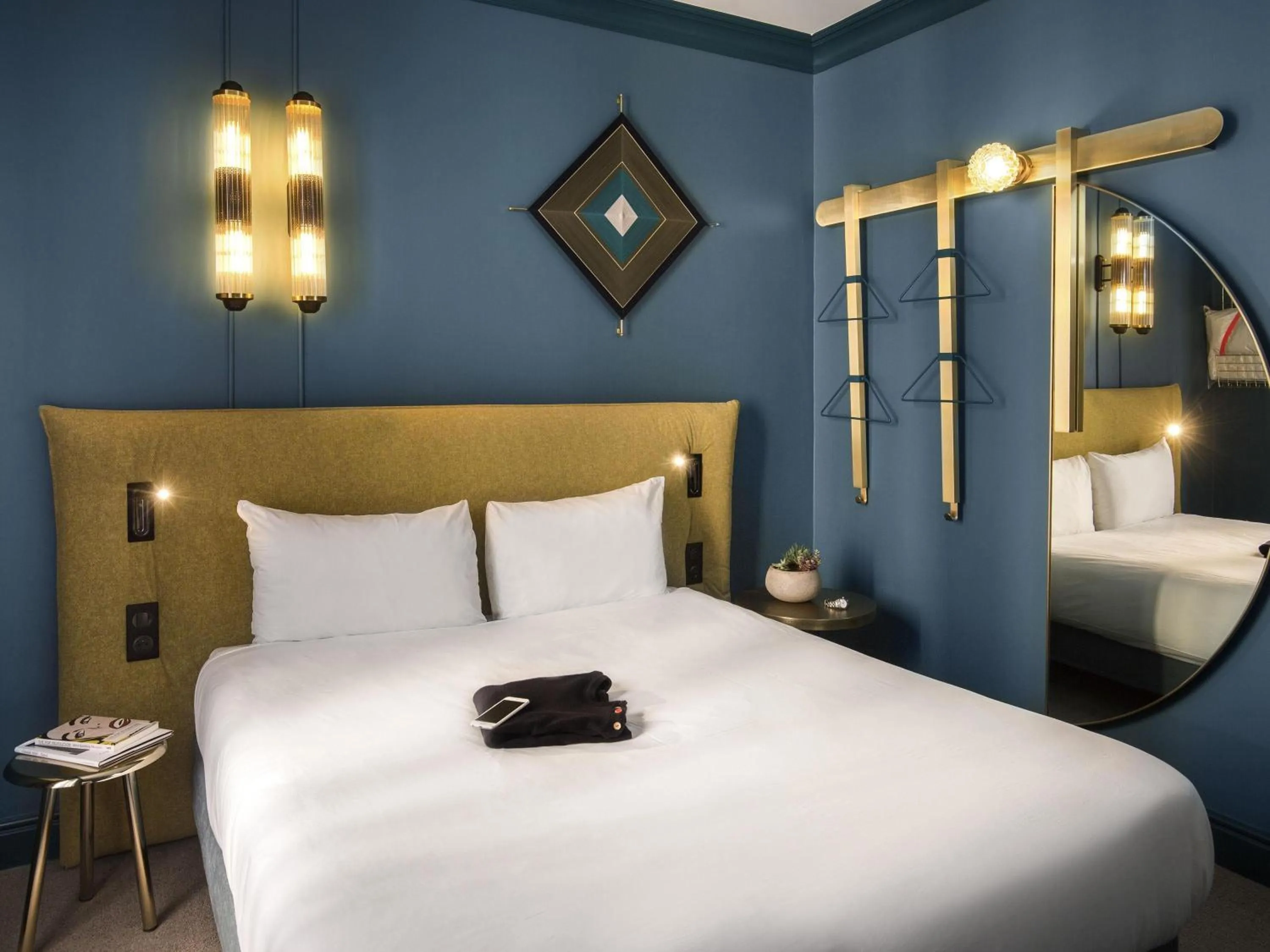 Bedroom, Bed in ibis Styles Paris Nation Cours de Vincennes