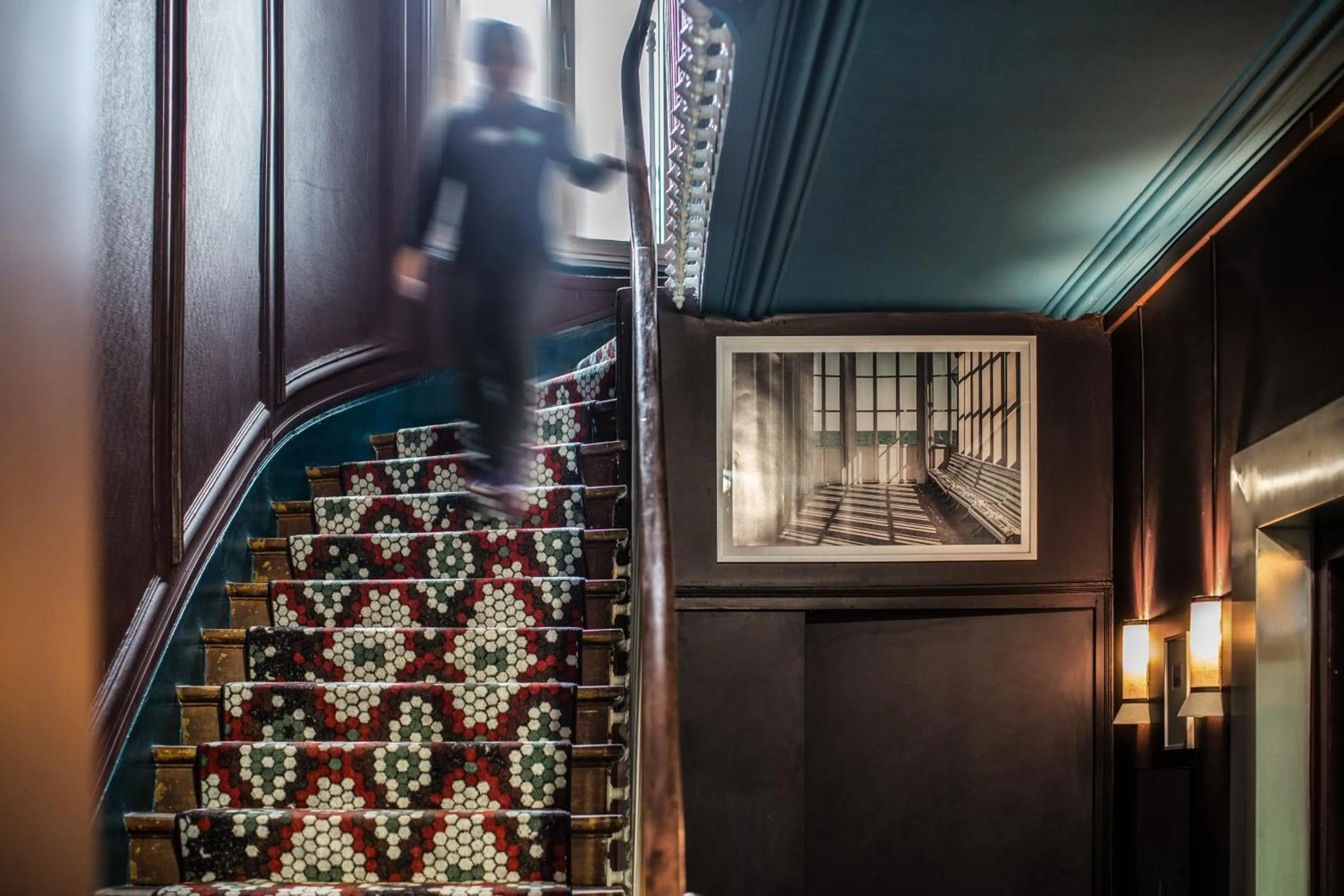 Staff in ibis Styles Paris Nation Cours de Vincennes