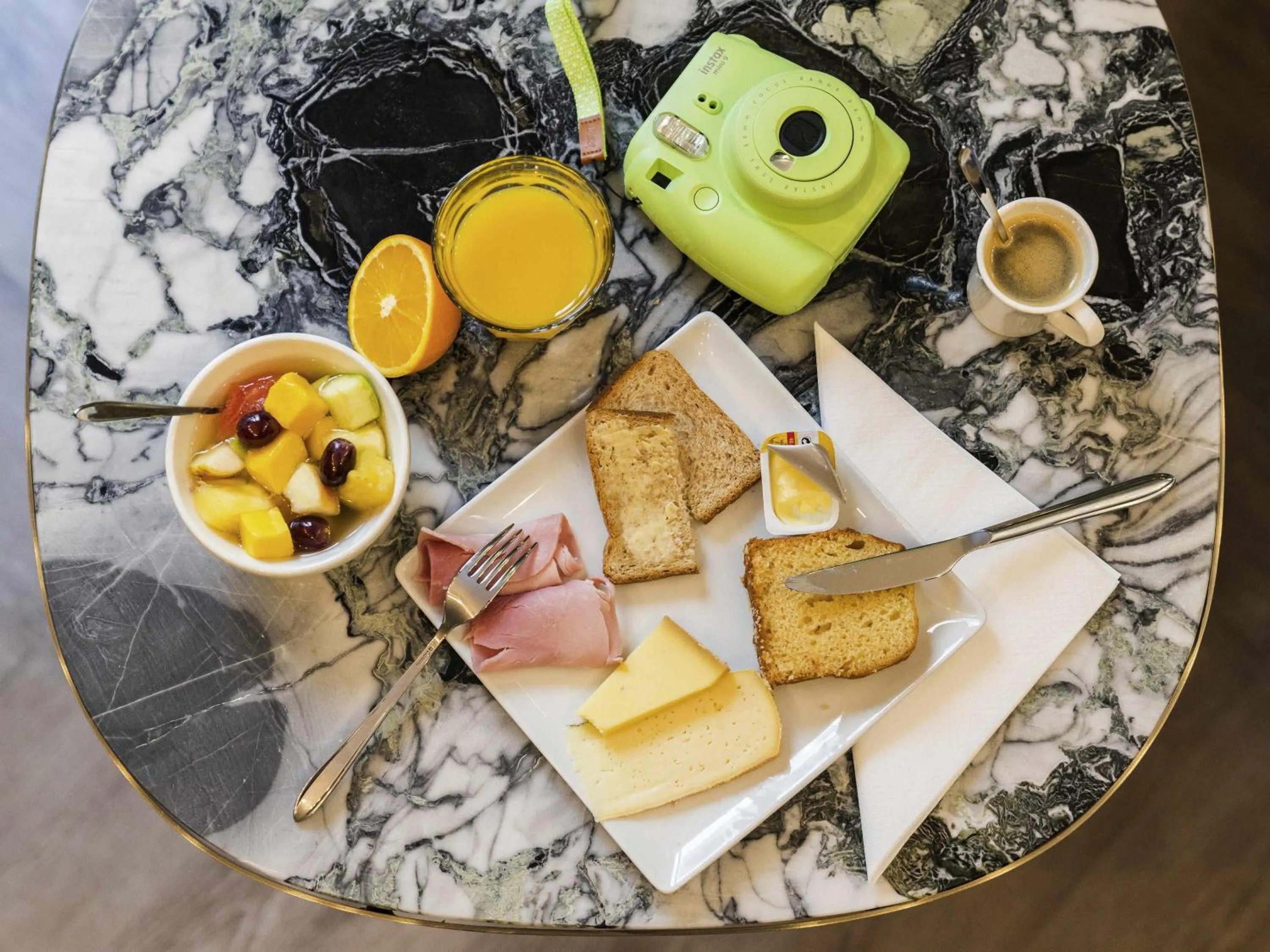 Breakfast in ibis Styles Paris Nation Cours de Vincennes