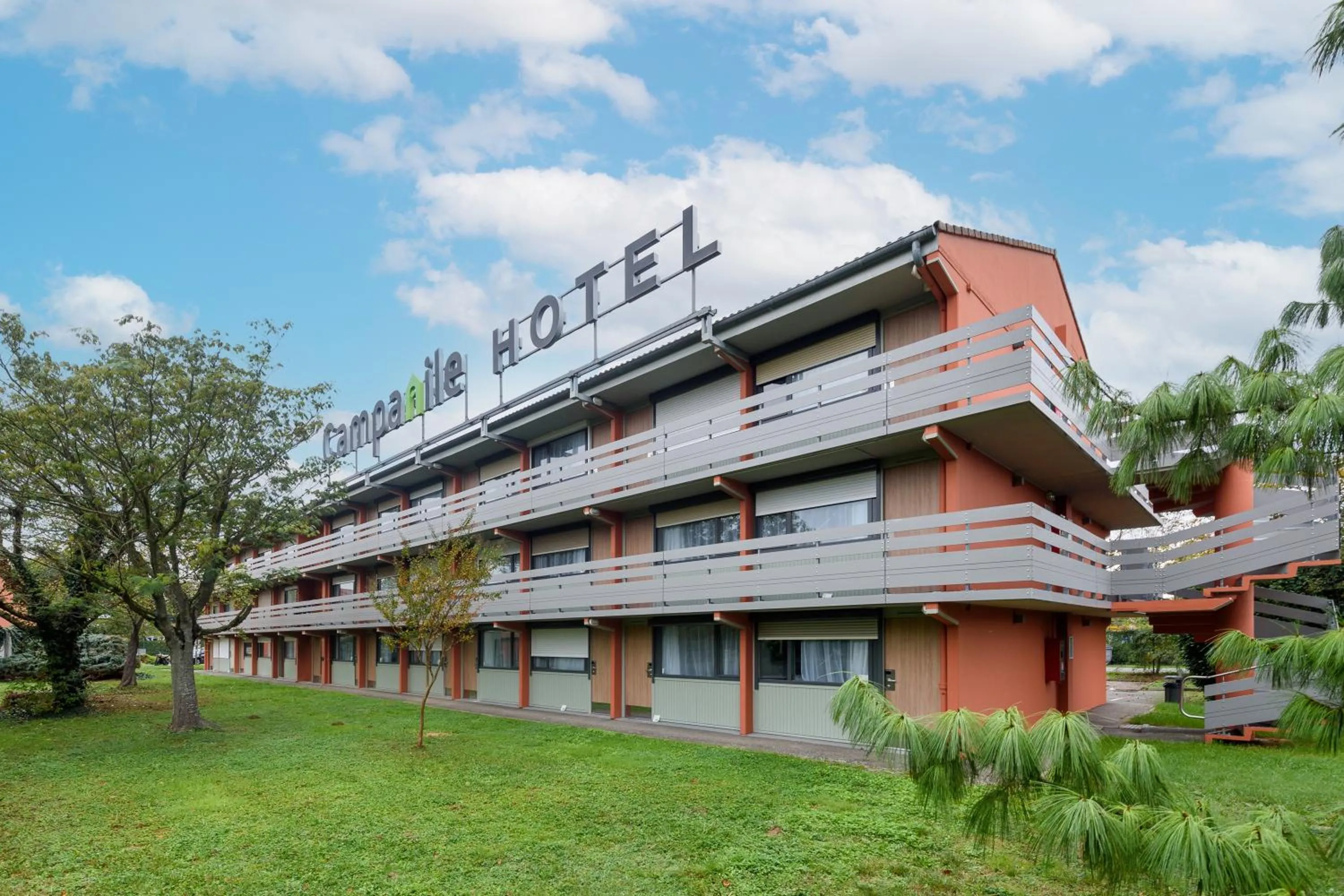 Property building in Campanile NATURE - Toulouse Nord L'Union