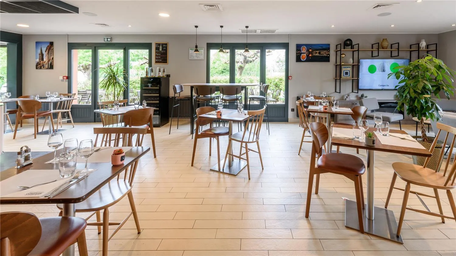 Restaurant/places to eat in Campanile NATURE - Toulouse Nord L'Union