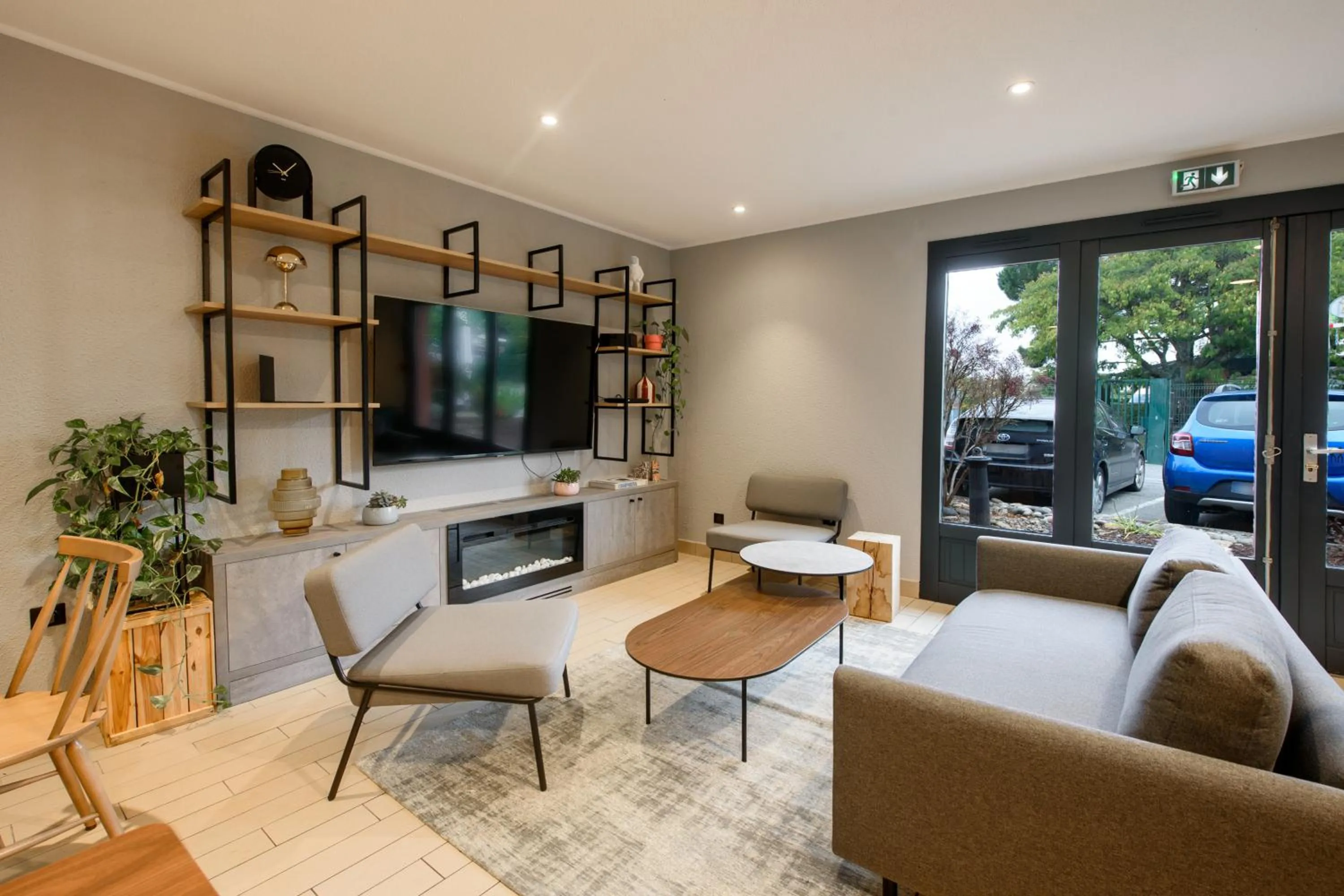 Communal lounge/ TV room in Campanile NATURE - Toulouse Nord L'Union