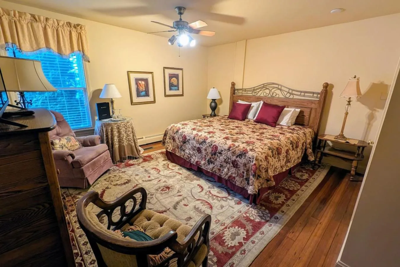 Bed in Haven By The Sea B&B