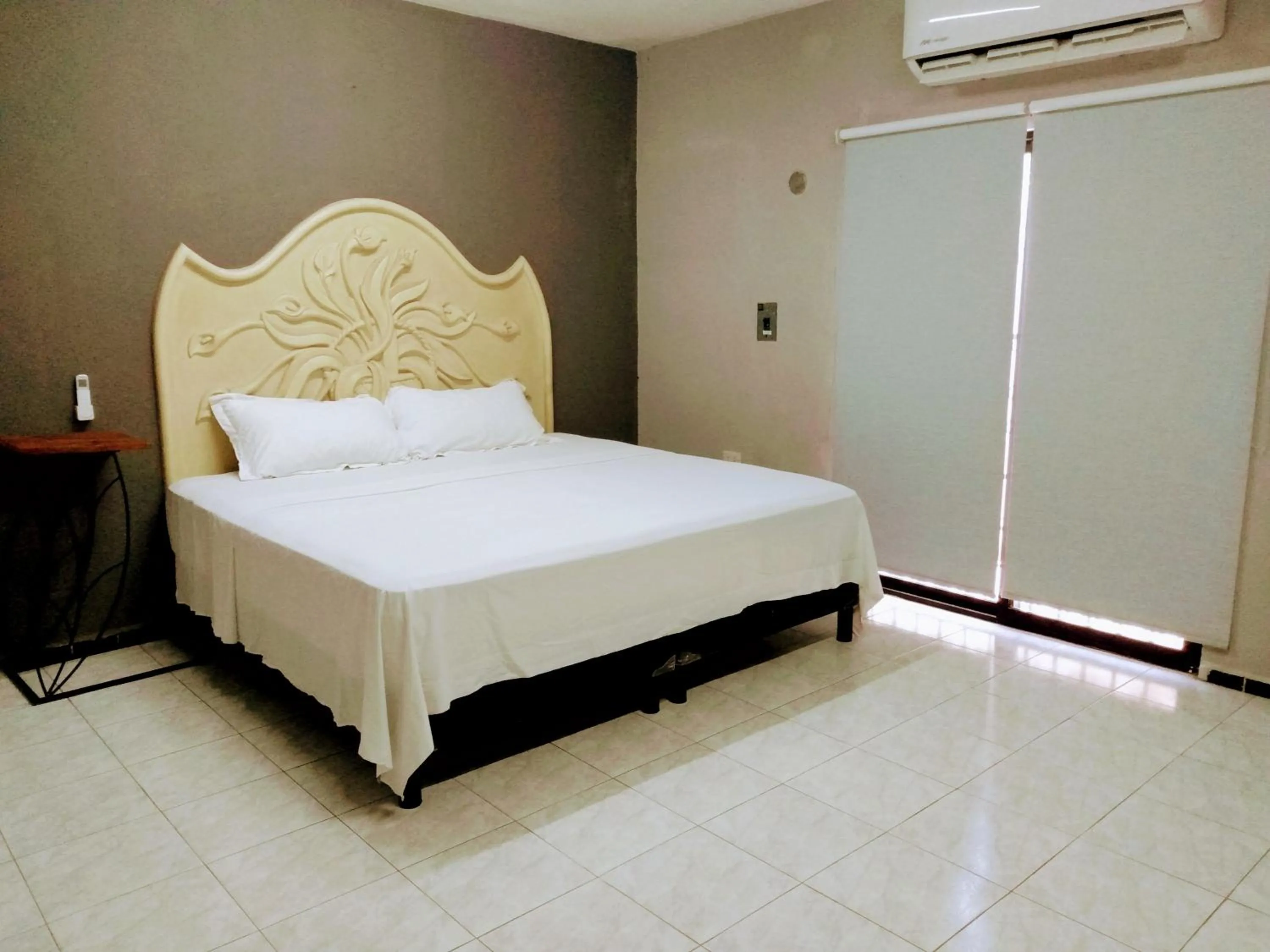 Bed in Casa Ixchel - 700m to Downtown, WiFi, Hot Water, AC